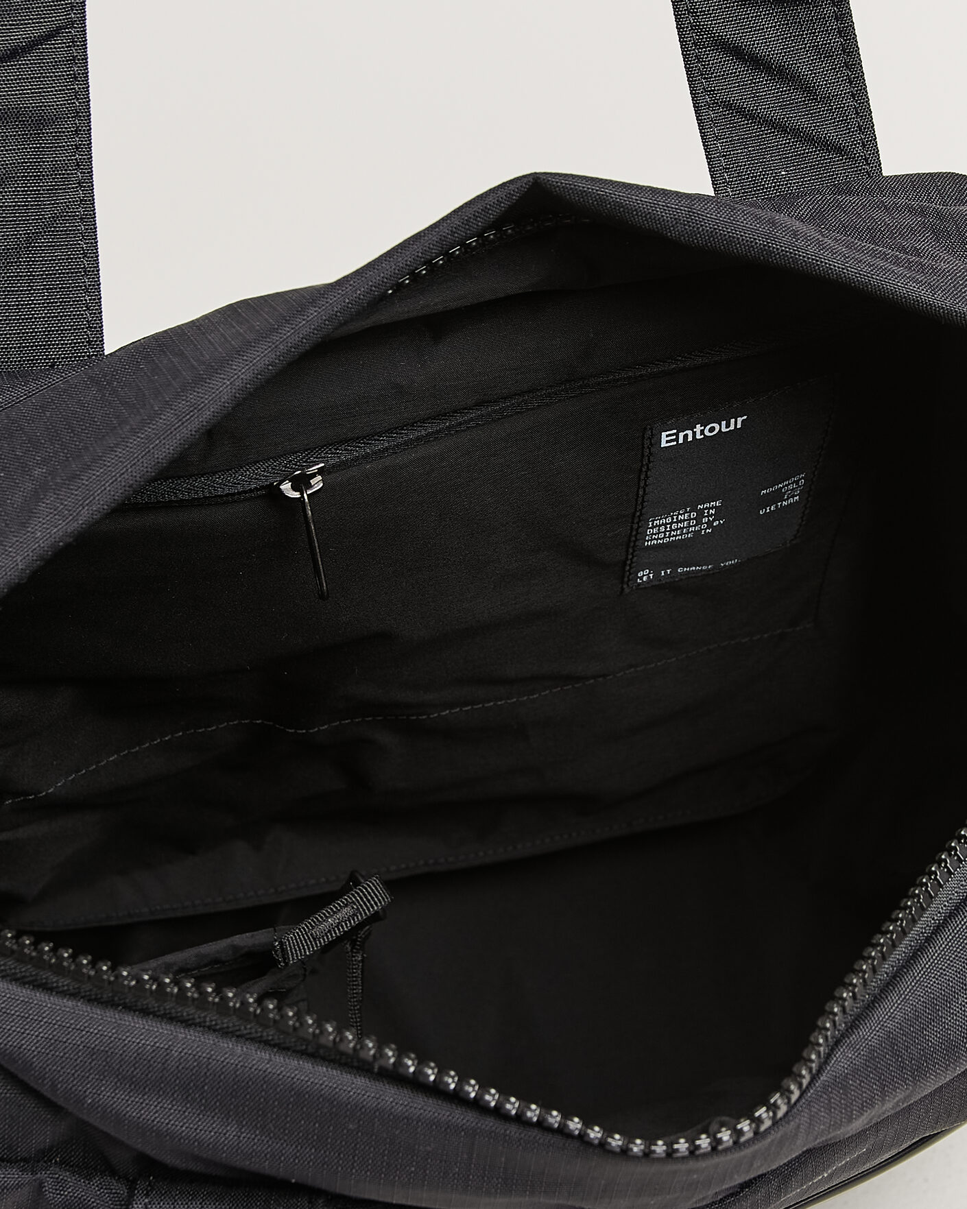 Homme | Sacs | DB | Entour Tote 22L Black Out