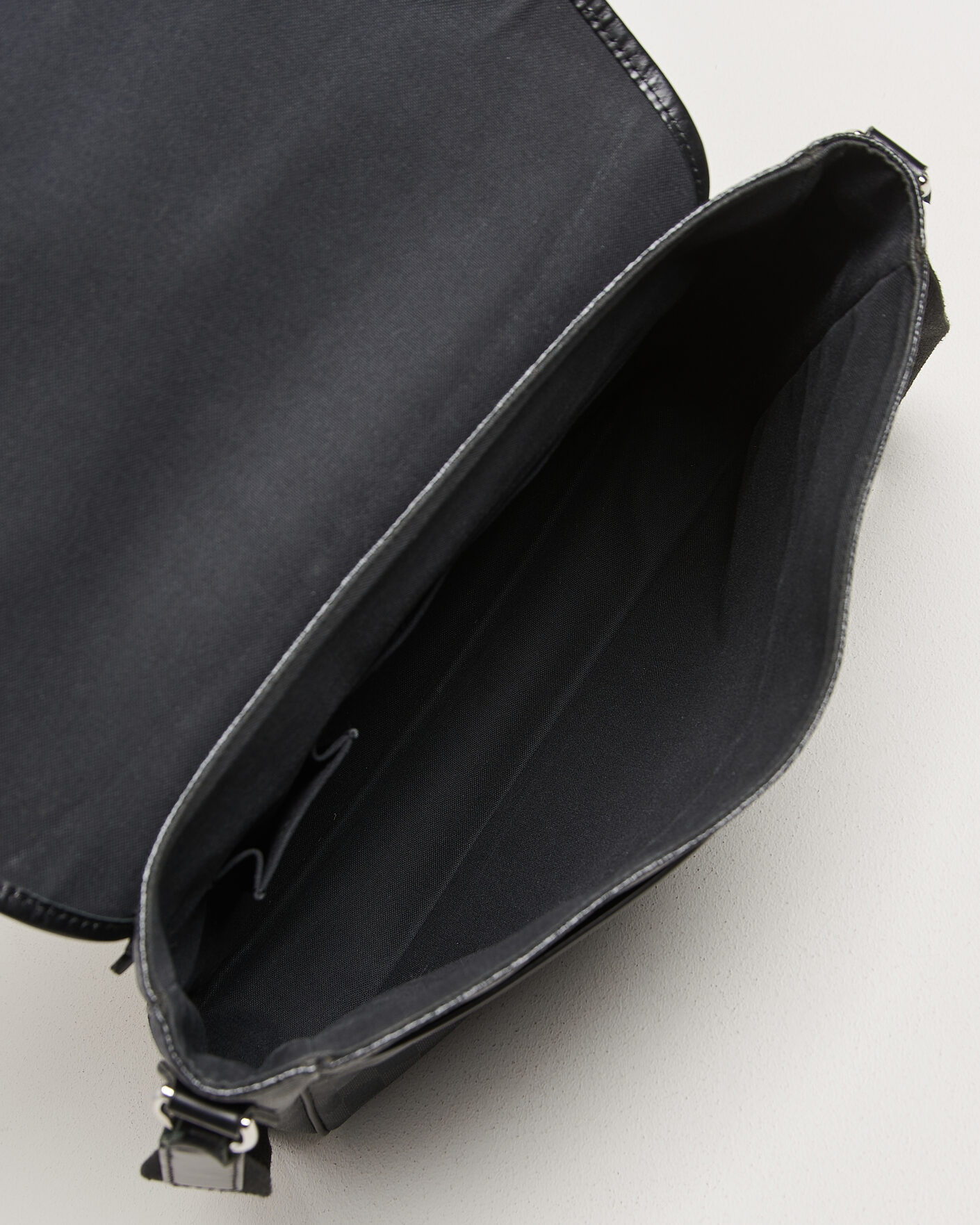 Homme | Pre-Owned & Vintage Bags | Louis Vuitton Pre-Owned | Daniel MM Shoulder Bag Damier Graphite