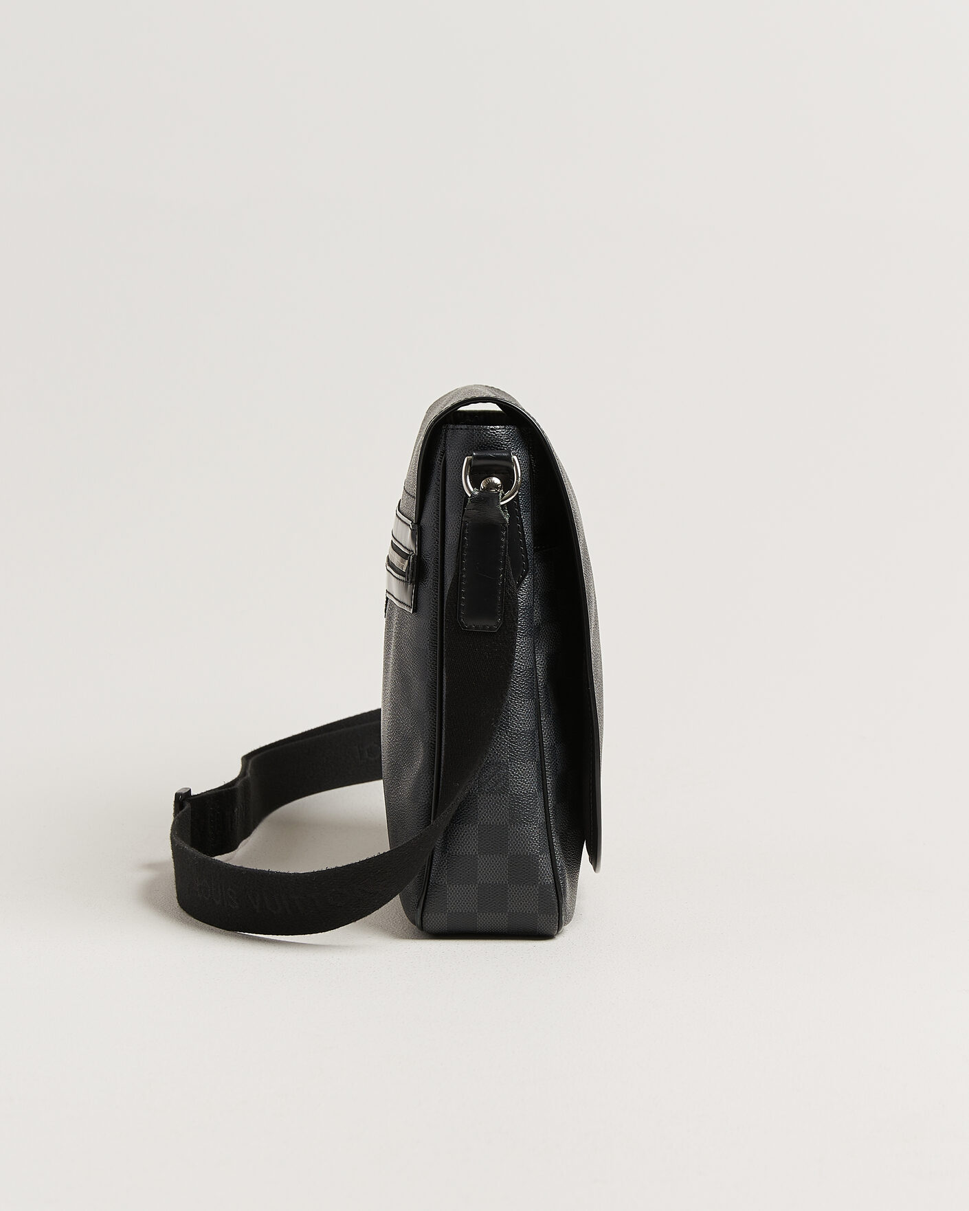 Homme | Pre-Owned & Vintage Bags | Louis Vuitton Pre-Owned | Daniel MM Shoulder Bag Damier Graphite