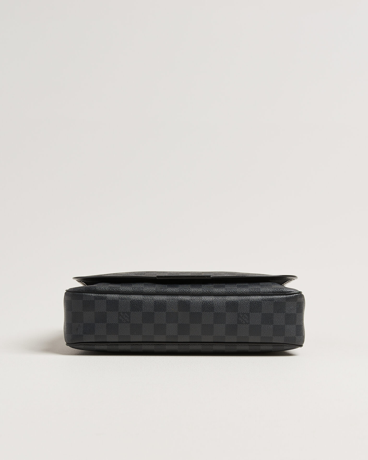 Homme | Pre-Owned & Vintage Bags | Louis Vuitton Pre-Owned | Daniel MM Shoulder Bag Damier Graphite