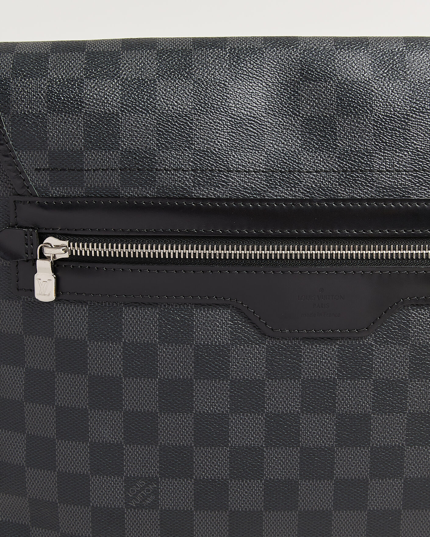 Homme | Pre-Owned & Vintage Bags | Louis Vuitton Pre-Owned | Daniel MM Shoulder Bag Damier Graphite