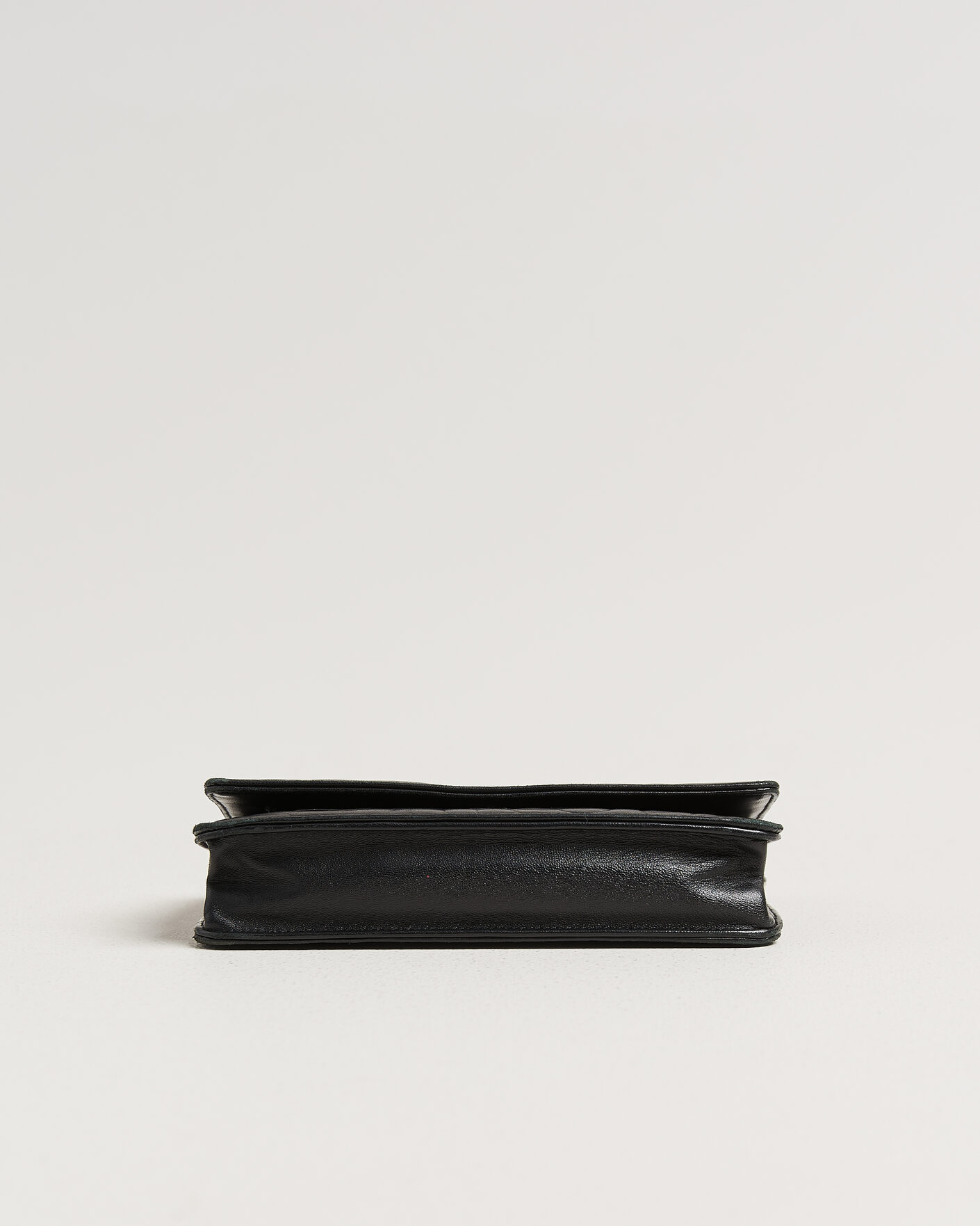 Homme | Pre-Owned & Vintage Bags | Chanel Pre-Owned | Wallet On Chain Camelia Lambskin Black