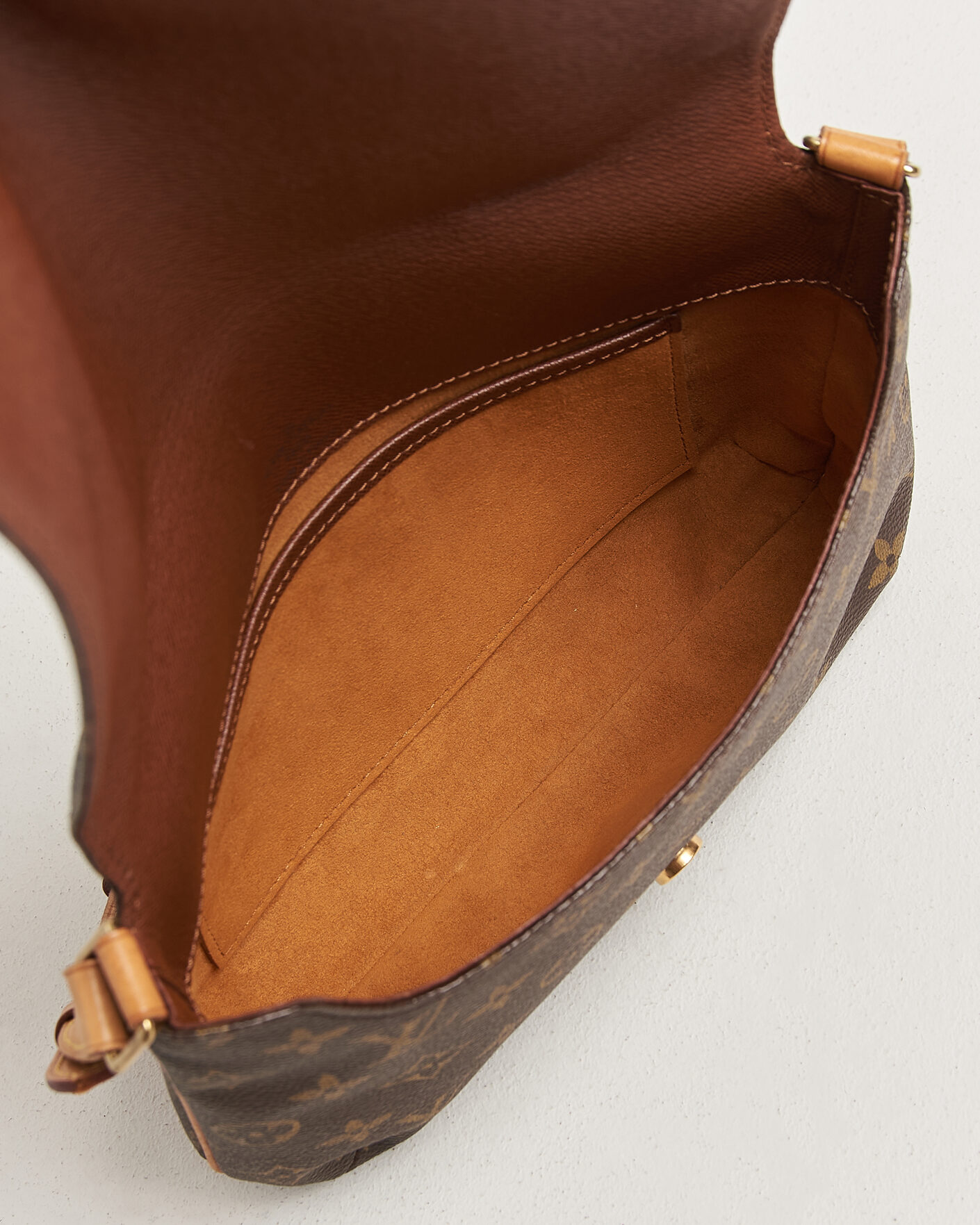 Homme | Pre-Owned & Vintage Bags | Louis Vuitton Pre-Owned | Musette Tango Bag Monogram
