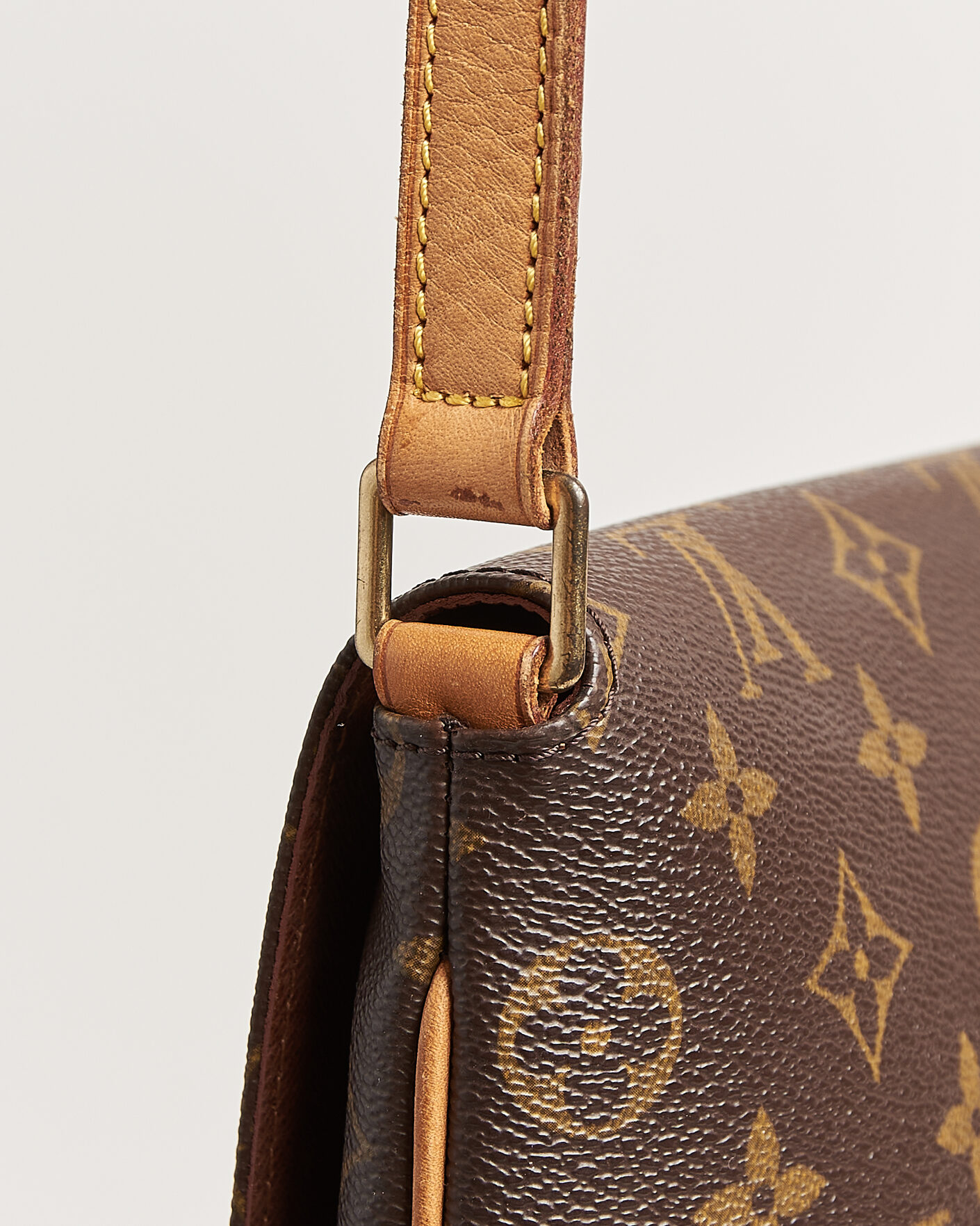 Homme | Pre-Owned & Vintage Bags | Louis Vuitton Pre-Owned | Musette Tango Bag Monogram