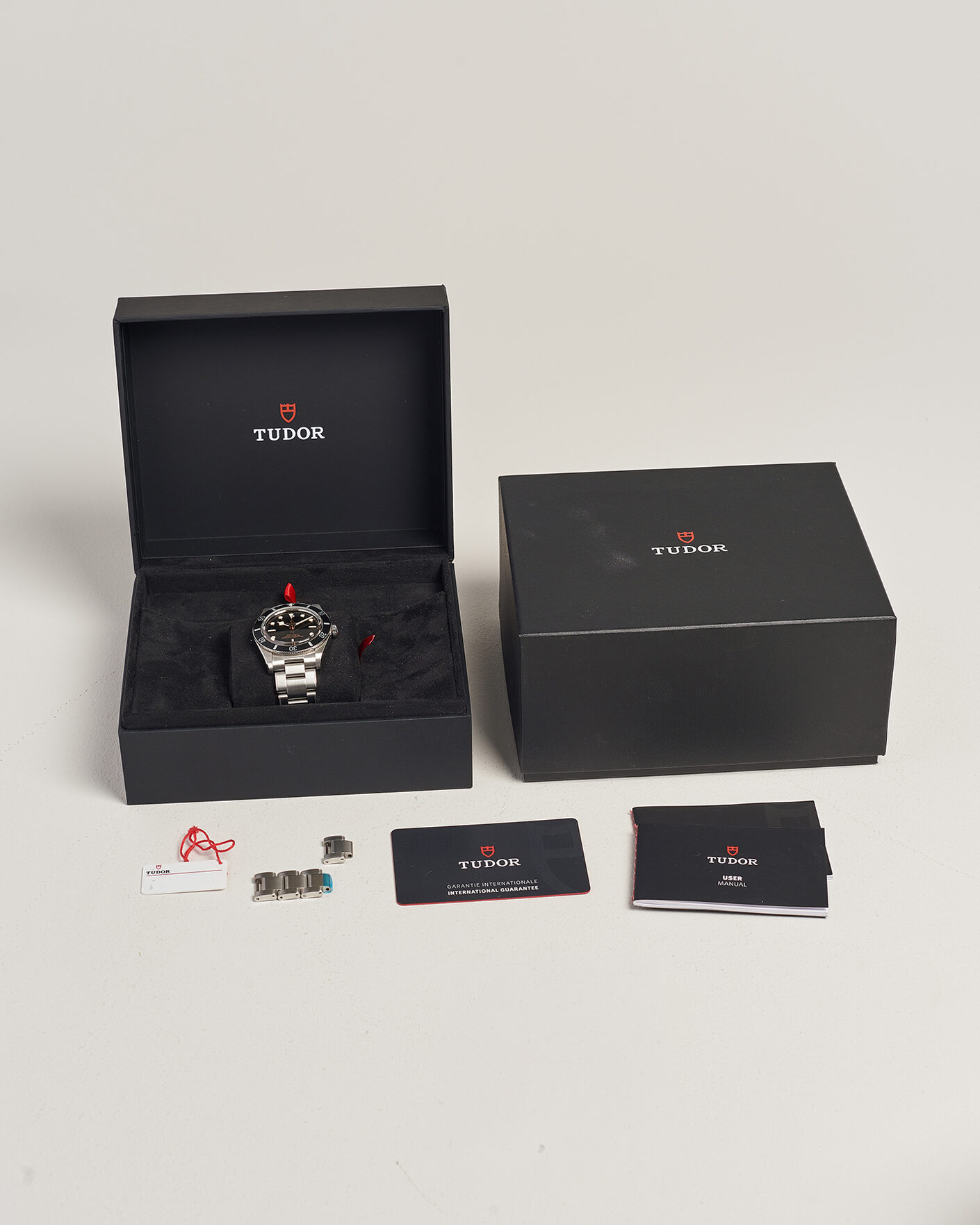 Homme | Pre-Owned & Vintage Watches | Tudor Pre-Owned | Black Bay 54