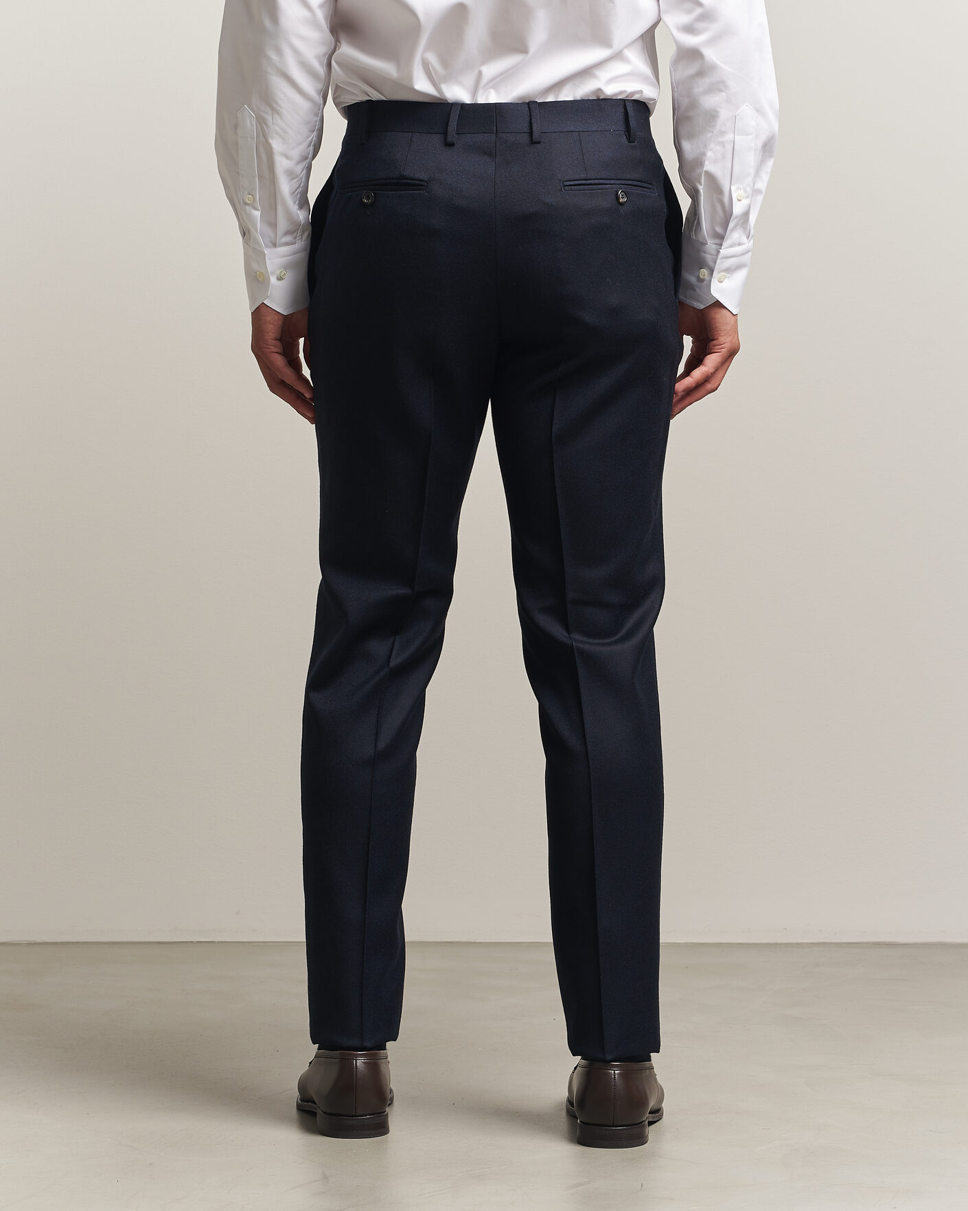 Homme | Pantalons | Canali | Slim Fit Flannel Trousers Navy
