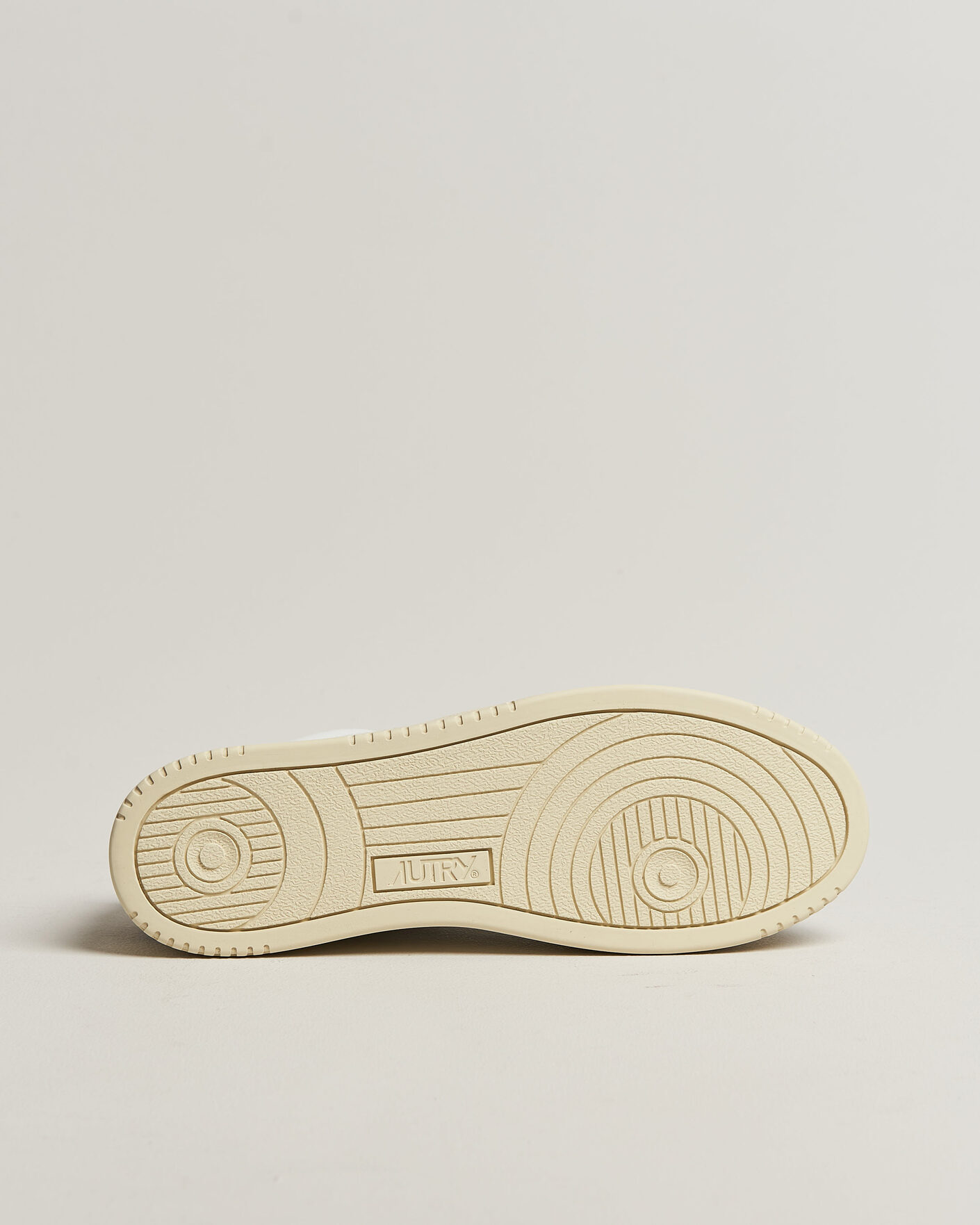 Homme | Baskets | Autry | Medalist Low Soft Leather/Suede Sneaker White/Cemento
