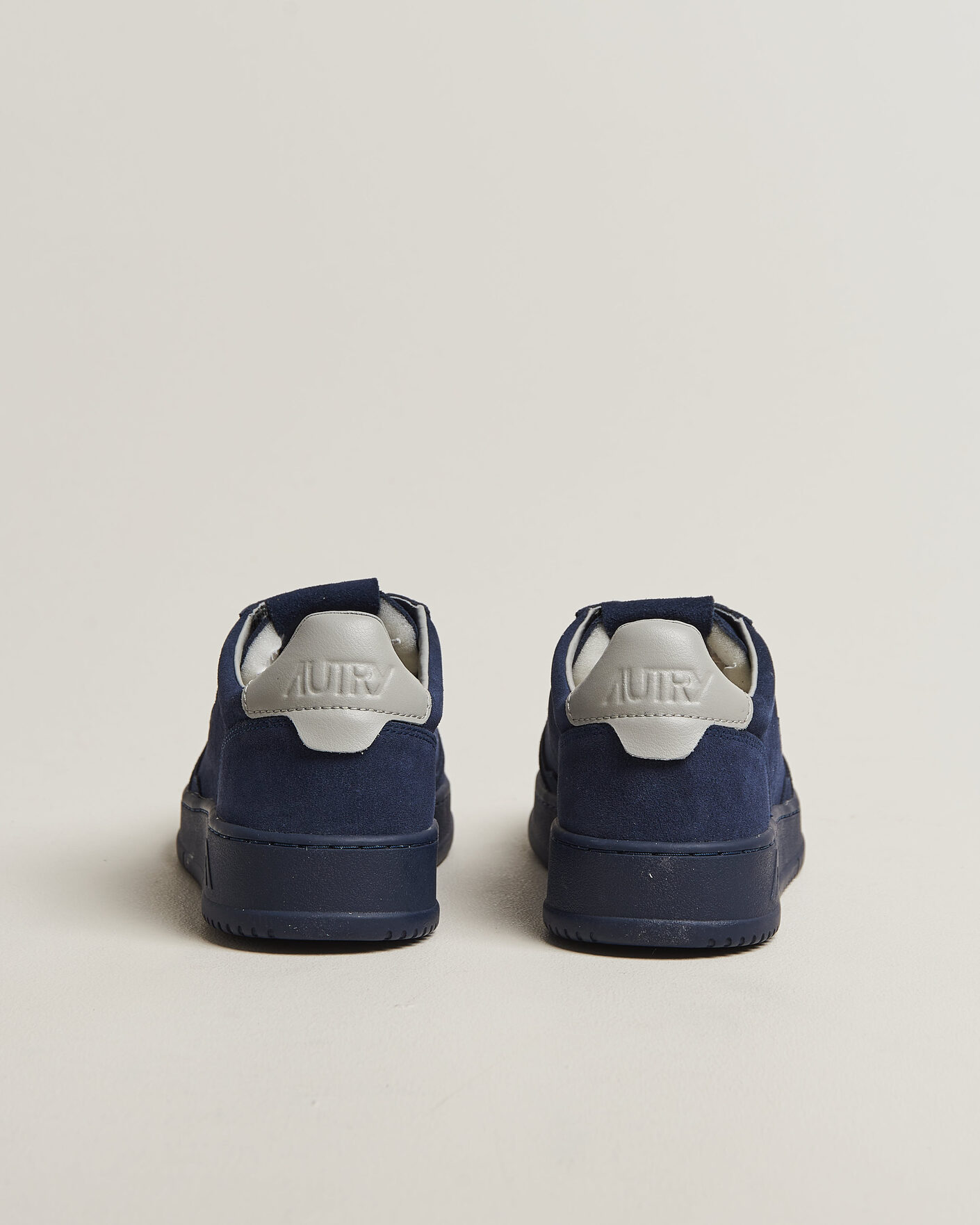 Homme | Baskets | Autry | Medalist Low Suede Sneaker Navy