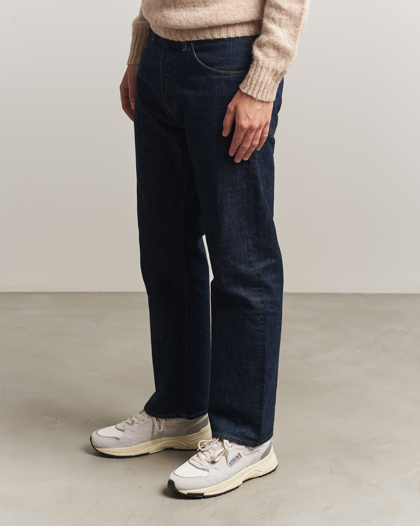 Homme | Baskets | Autry | Hyperway Low Suede Running Sneaker Light Grey
