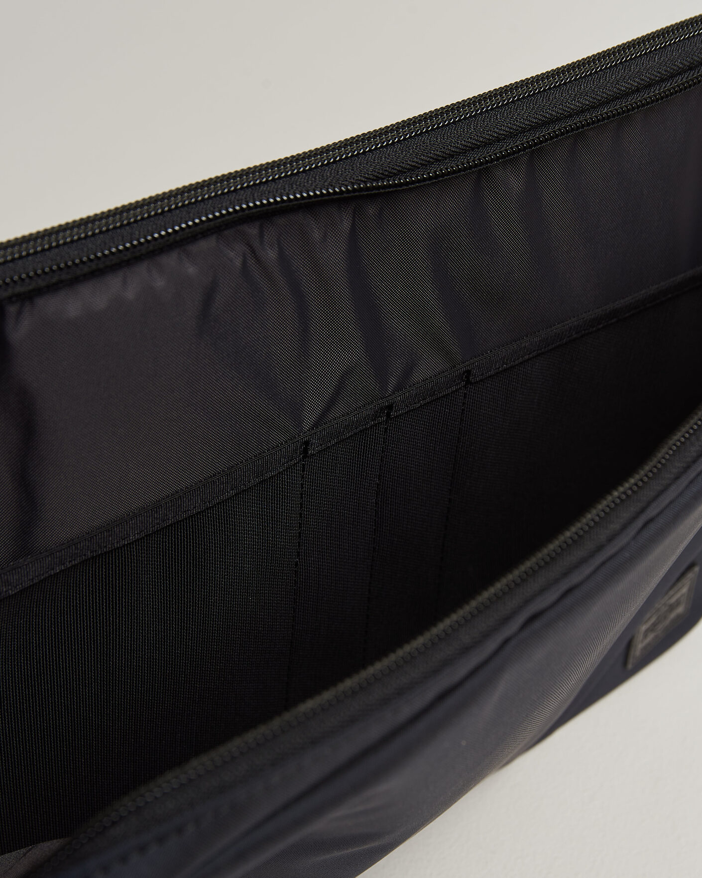Homme | Sacs | Porter-Yoshida & Co. | View Document Case Navy