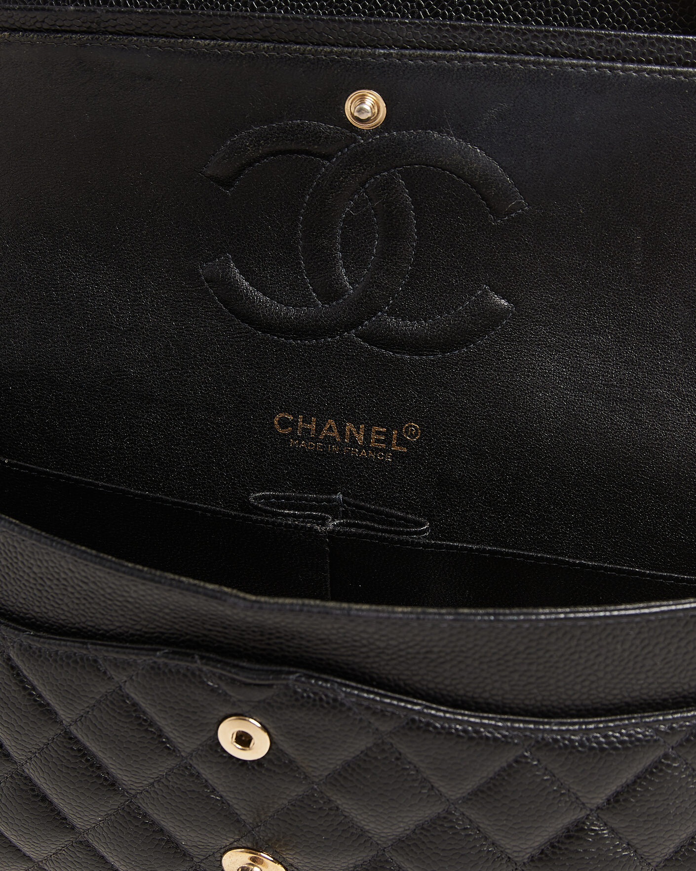 Homme | Chanel Pre-Owned Classic Medium Double Flap Bag Caviar Leather Black | Chanel Pre-Owned | Classic Medium Double Flap Bag Caviar Leather Black