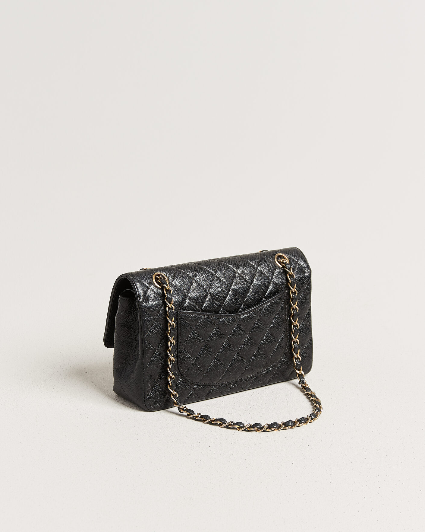Homme | Pre-Owned & Vintage Bags | Chanel Pre-Owned | Classic Medium Double Flap Bag Caviar Leather Black