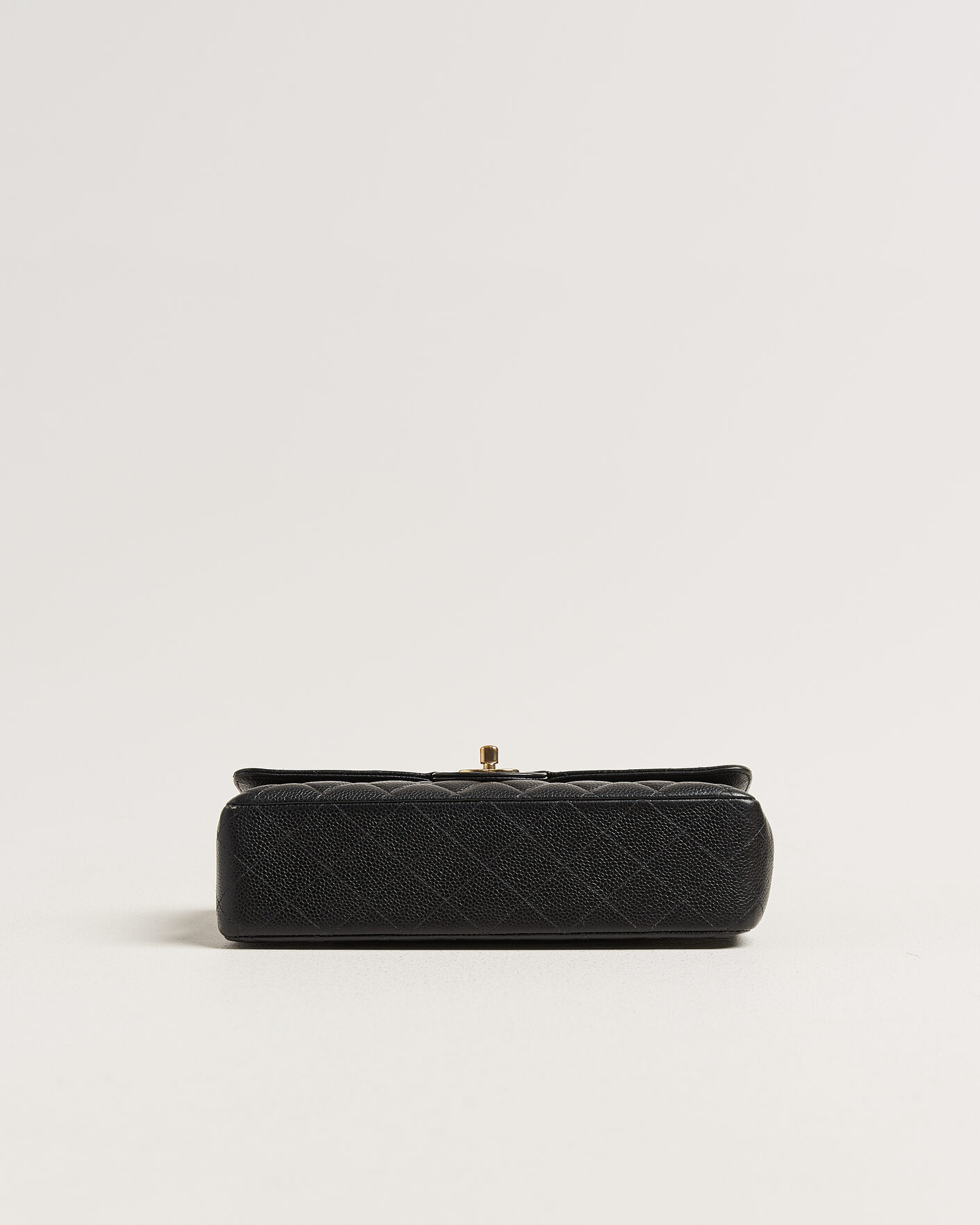 Homme | Pre-Owned & Vintage Bags | Chanel Pre-Owned | Classic Medium Double Flap Bag Caviar Leather Black