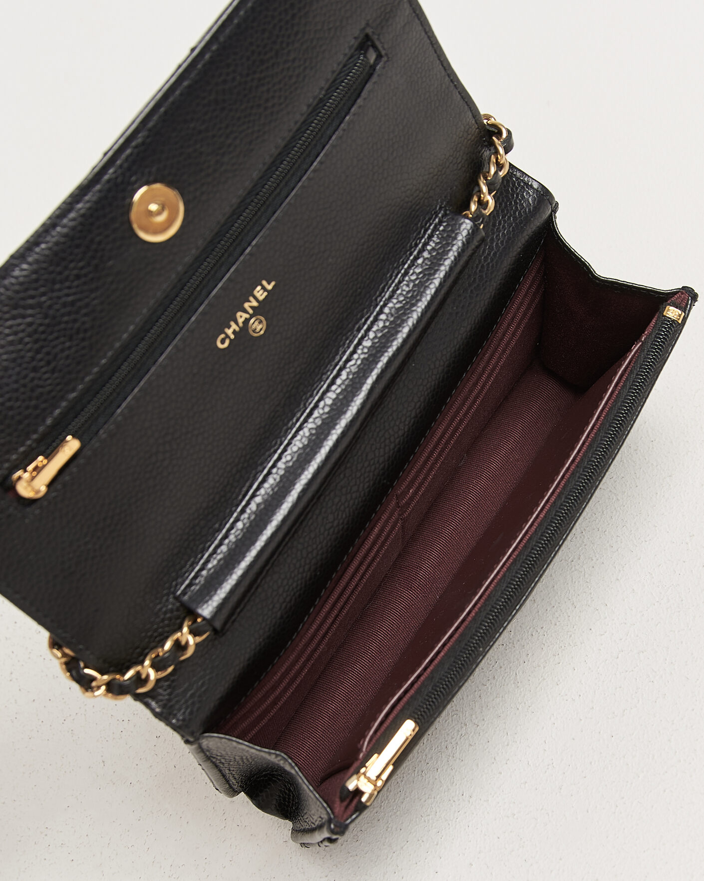 Homme | Pre-Owned & Vintage Bags | Chanel Pre-Owned | Wallet On Chain Caviar Leather Black