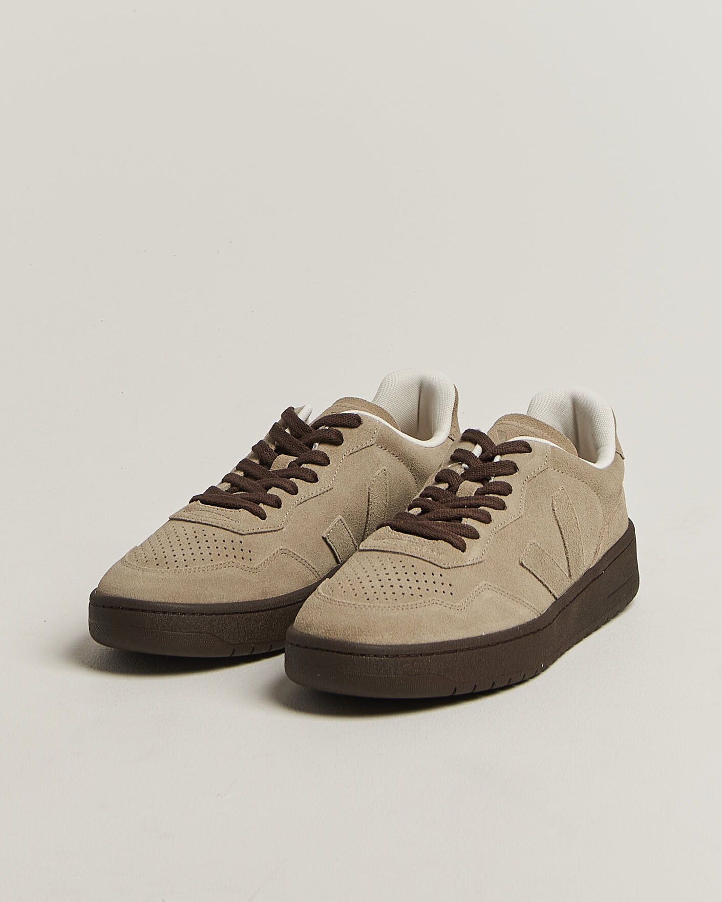 Homme | Baskets | Veja | V-90 Suede Sneaker Taupe/Eagle