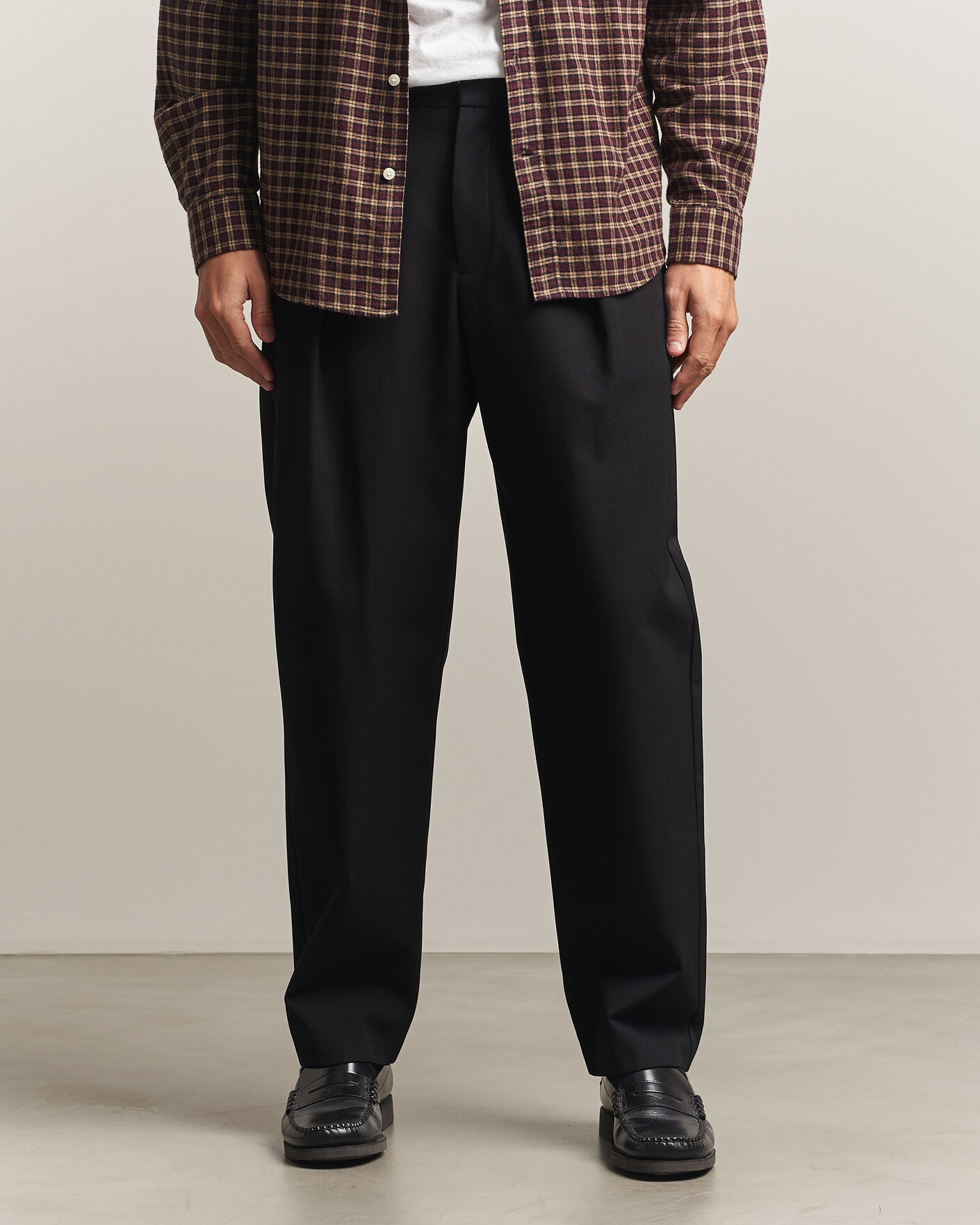 Homme | Pantalons | A.P.C. | Renato Pleated Trousers Black