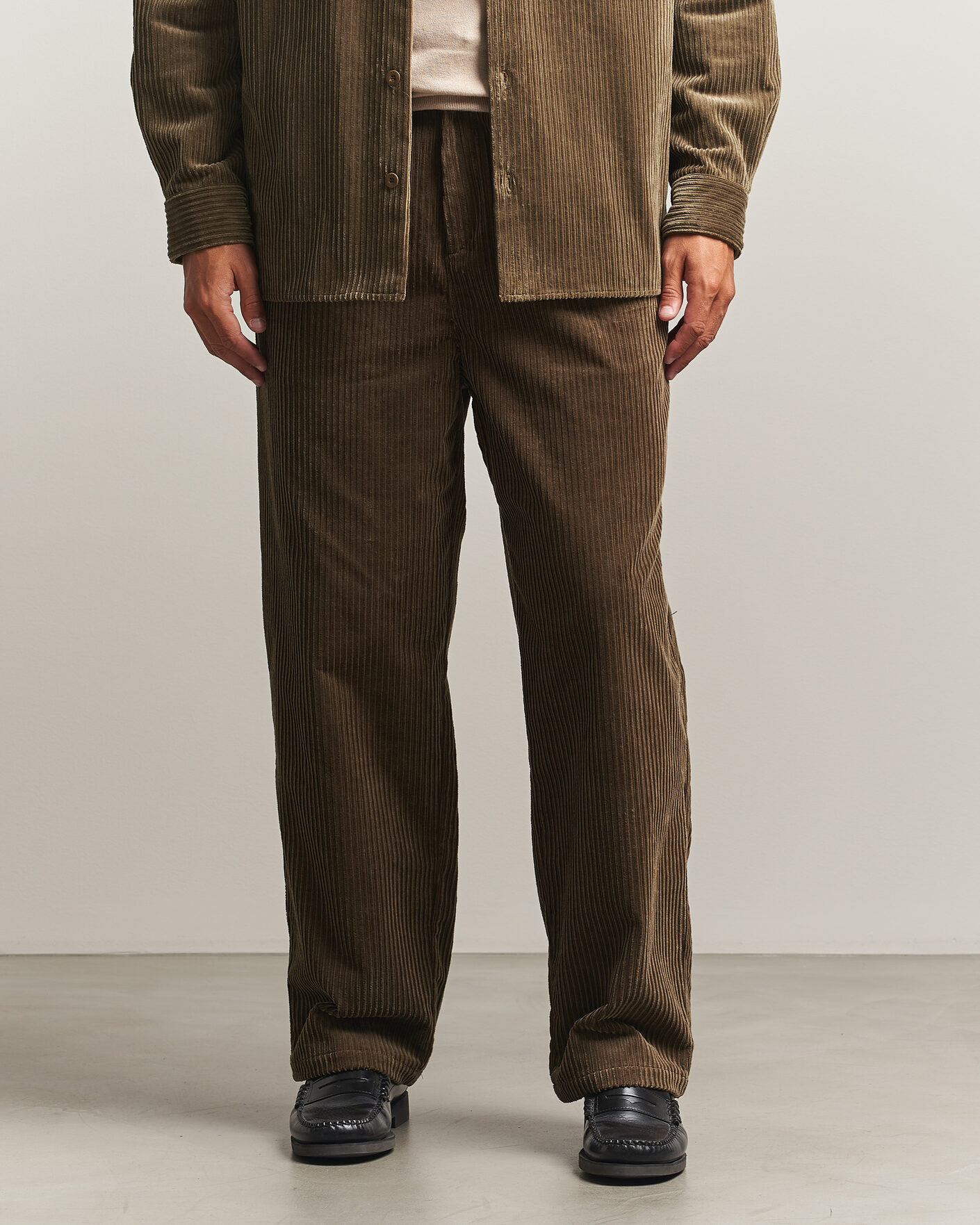 Homme | Pantalons | A.P.C. | Ricky Corduroy Trousers Taupe