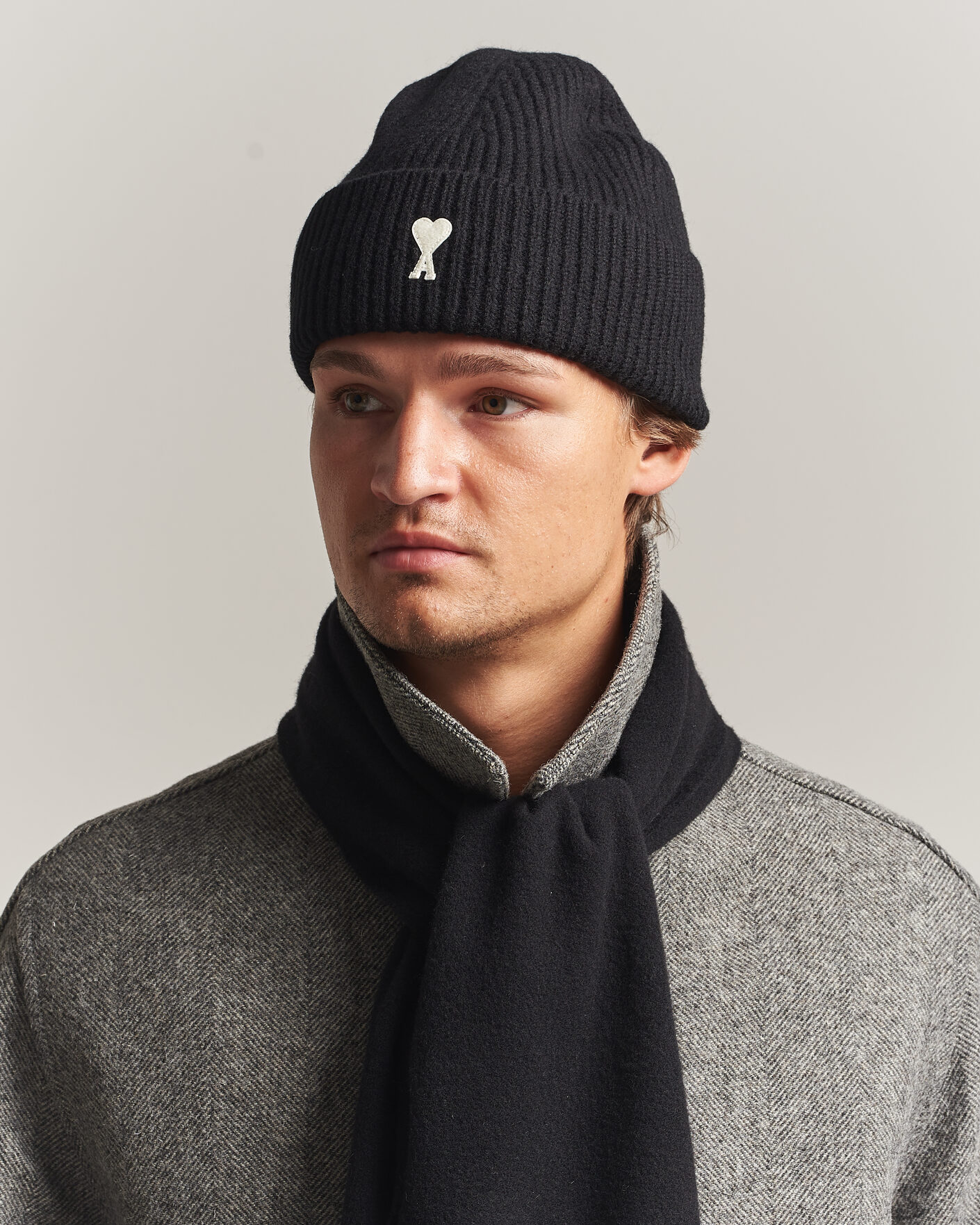 Homme | Bonnets | AMI | Contrasted Heart Logo Beanie Black
