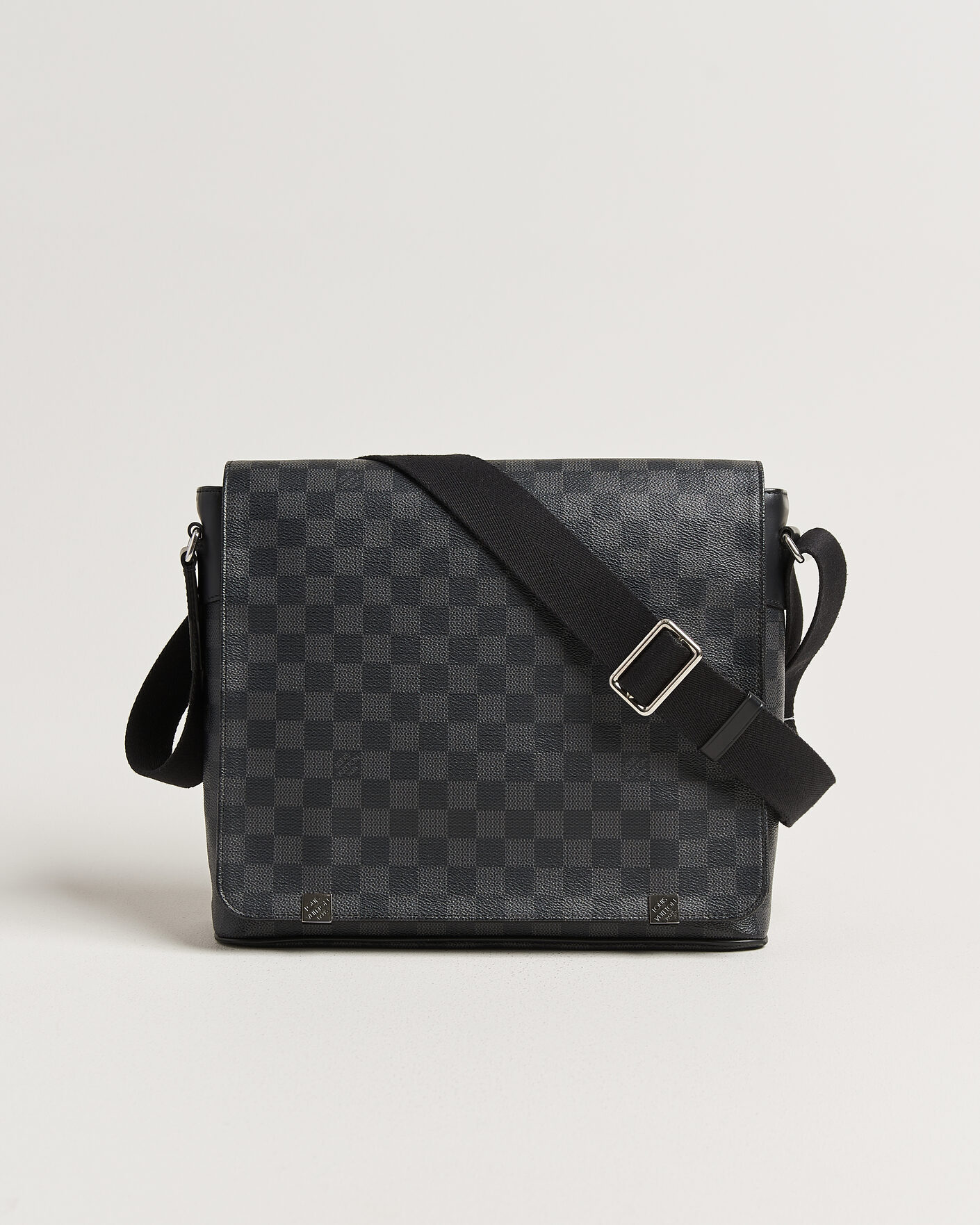 Homme | Pre-Owned & Vintage Bags | Louis Vuitton Pre-Owned | Louis Vuitton District Messenger Bag MM Damier Graphite