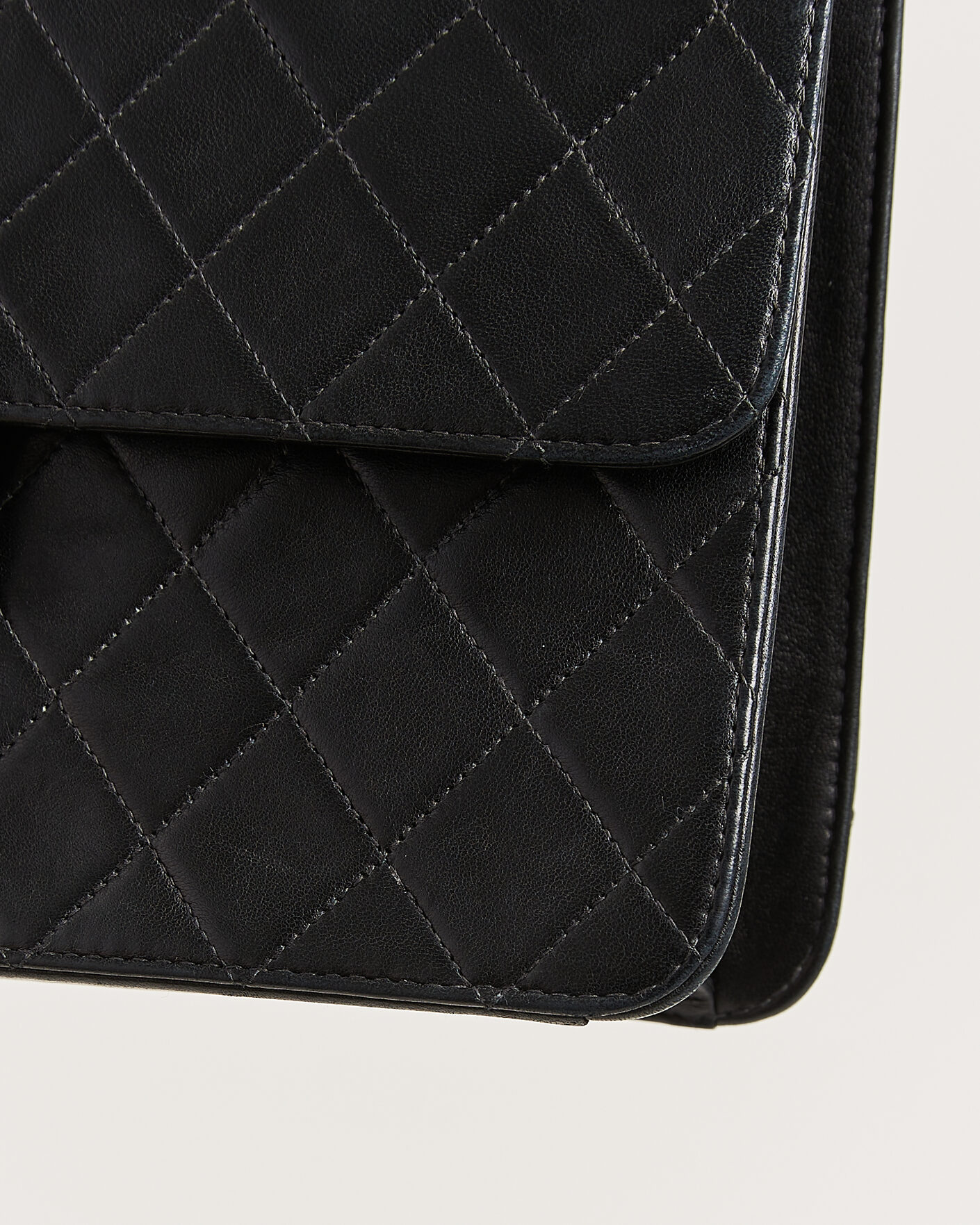 Homme | Pre-Owned & Vintage Bags | Chanel Pre-Owned | Single Flap Bag Black
