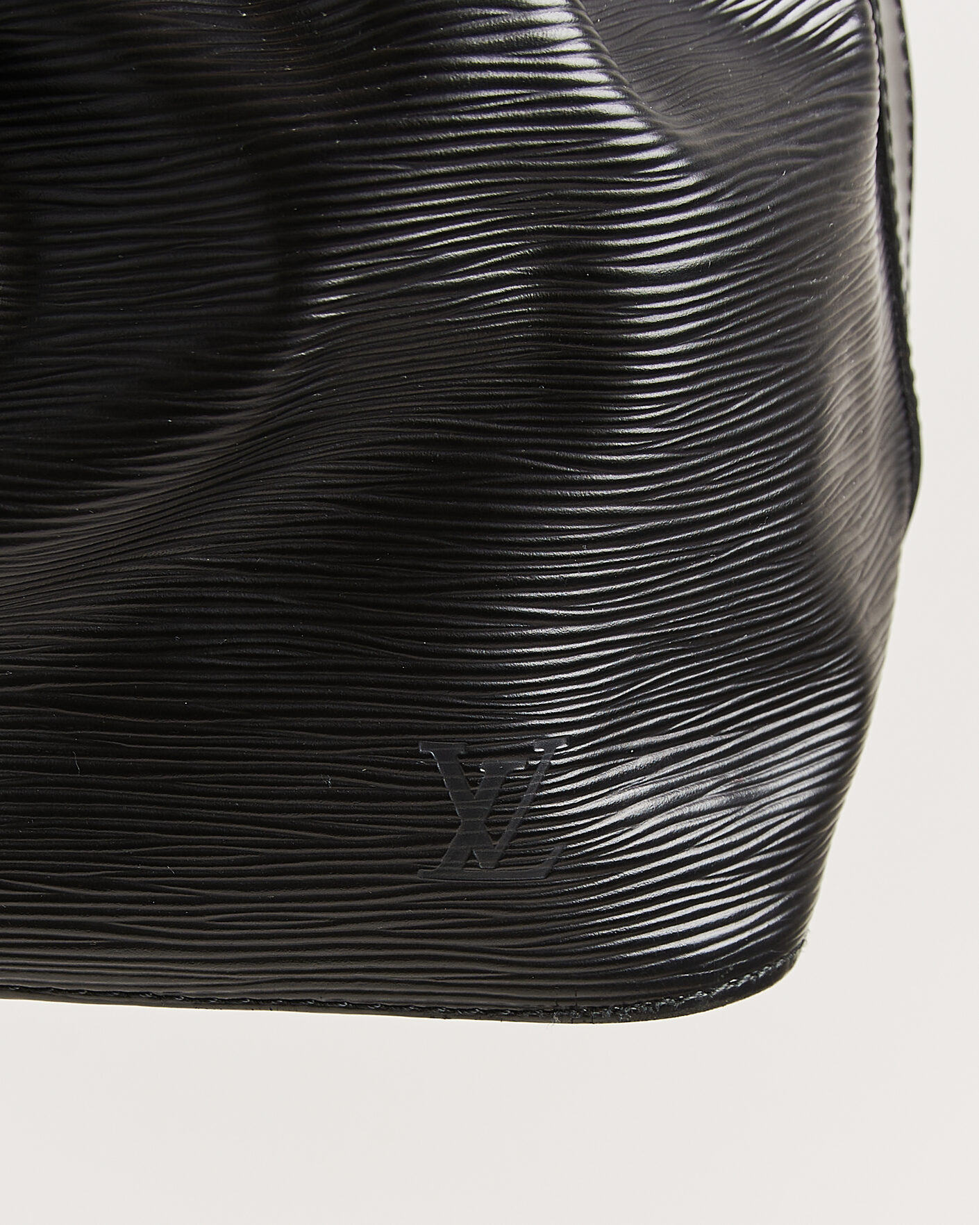 Homme | Pre-Owned & Vintage Bags | Louis Vuitton Pre-Owned | Petit Noé Epi Leather Black