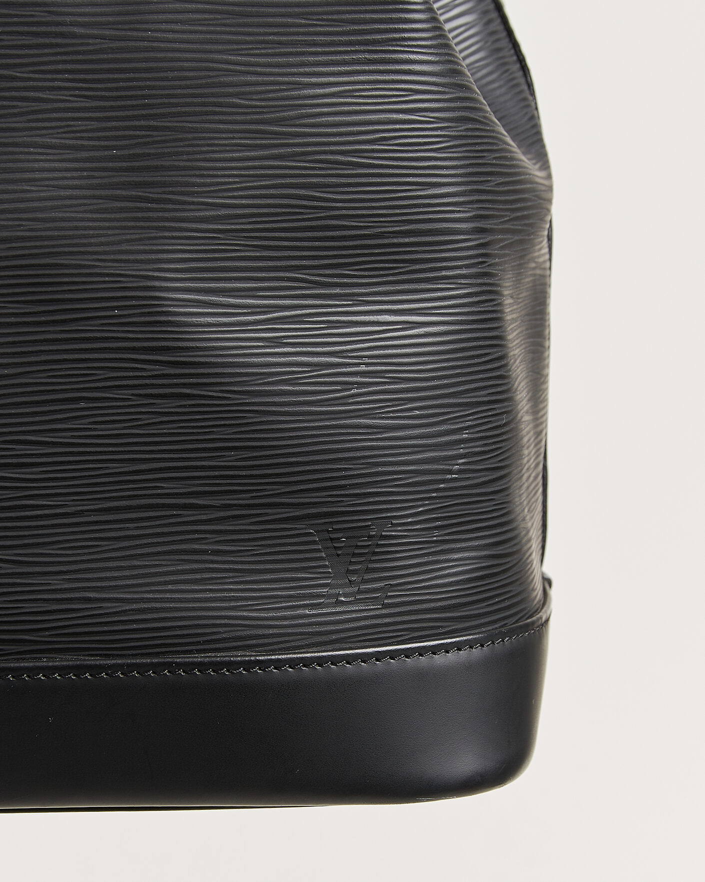 Homme | Pre-Owned & Vintage Bags | Louis Vuitton Pre-Owned | Noé Epi Leather Black