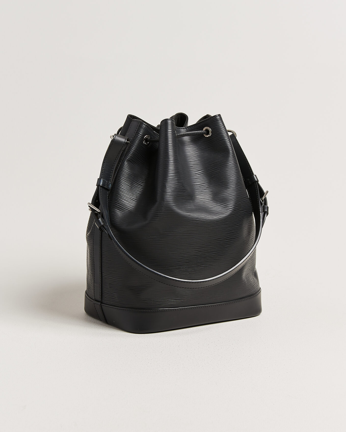 Homme | Pre-Owned & Vintage Bags | Louis Vuitton Pre-Owned | Noé Epi Leather Black