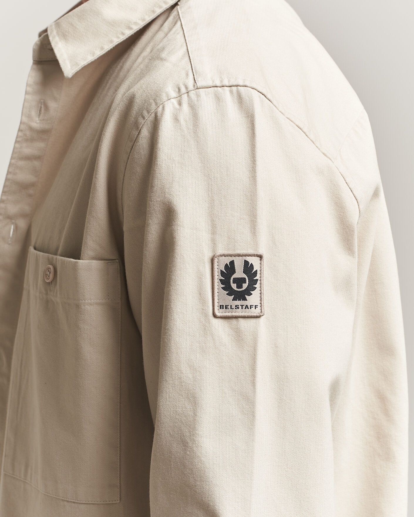 Homme | Chemises | Belstaff | Outpost Cotton Herringbone Overshirt Pale Stone