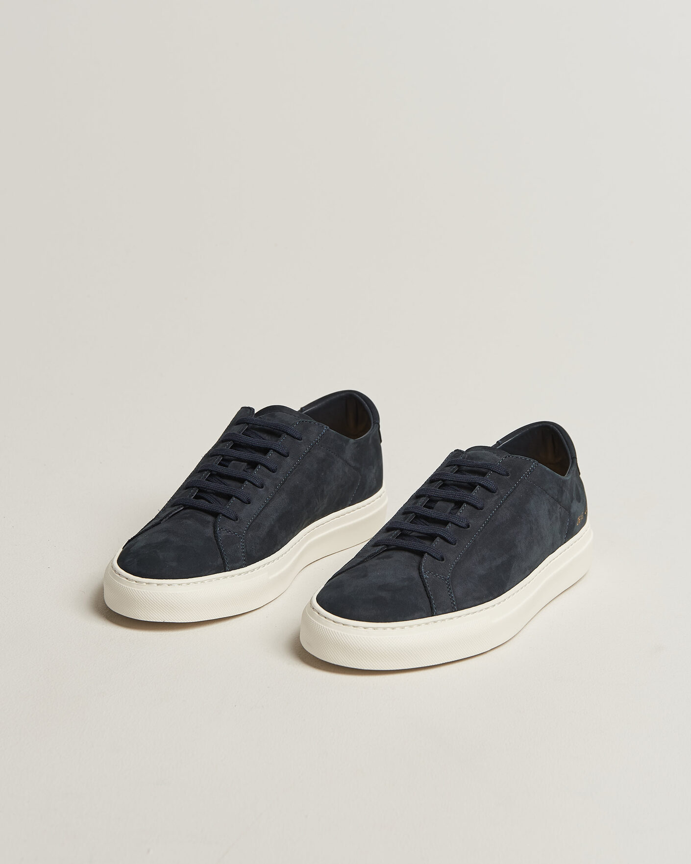 Homme | Baskets | Common Projects | Original Achilles Nubuck Sneaker Navy