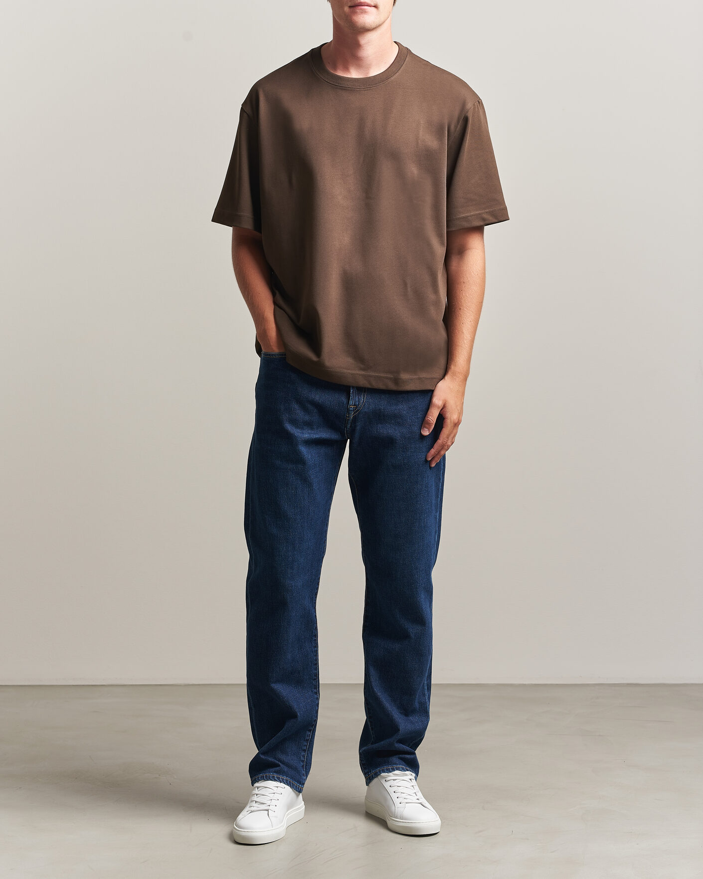 Homme | T-shirts | Filippa K | Heavy Cotton Crew Neck T-Shirt Golden Brown