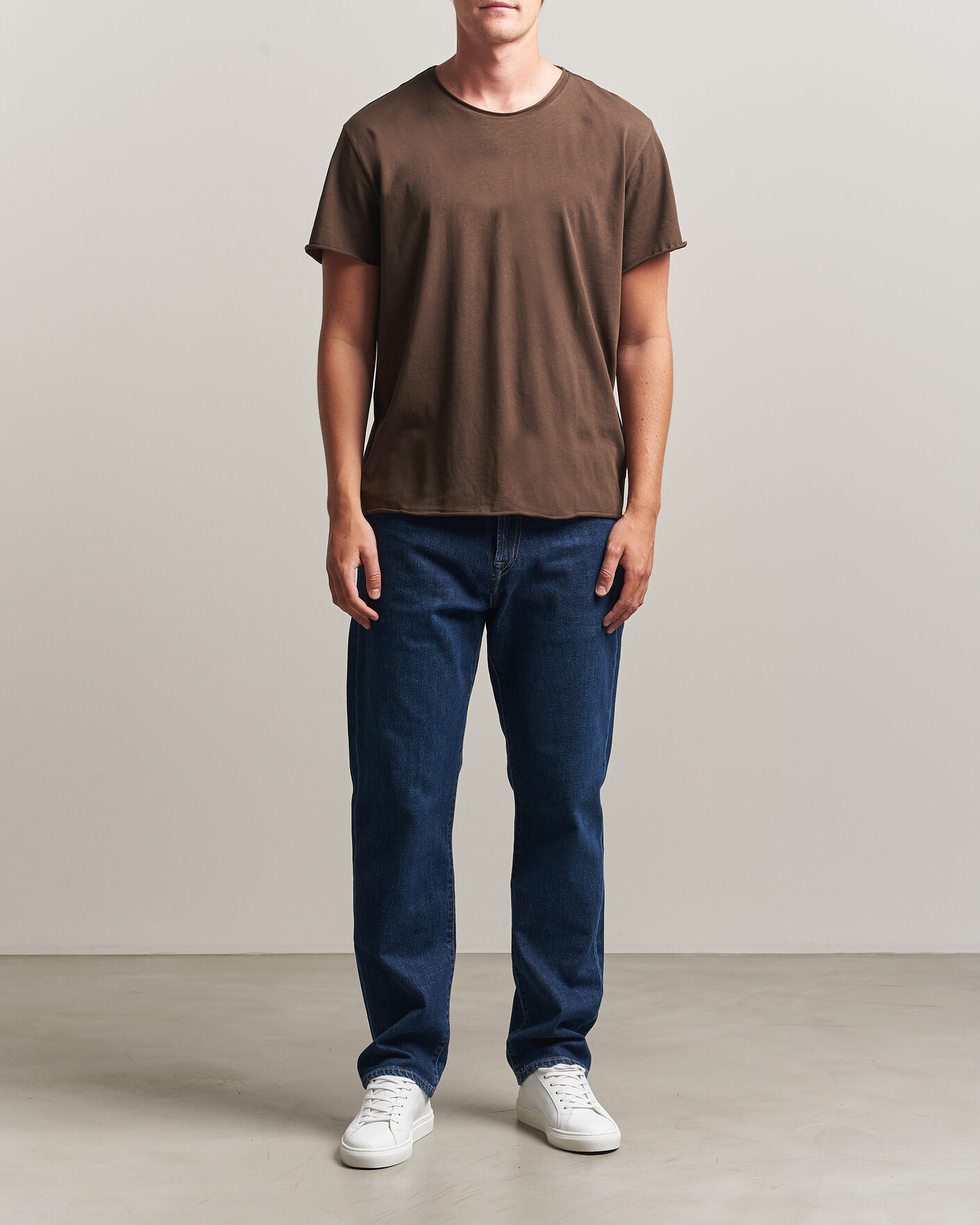 Homme | T-shirts | Filippa K | Roll Neck Crew Neck T-Shirt Golden Brown