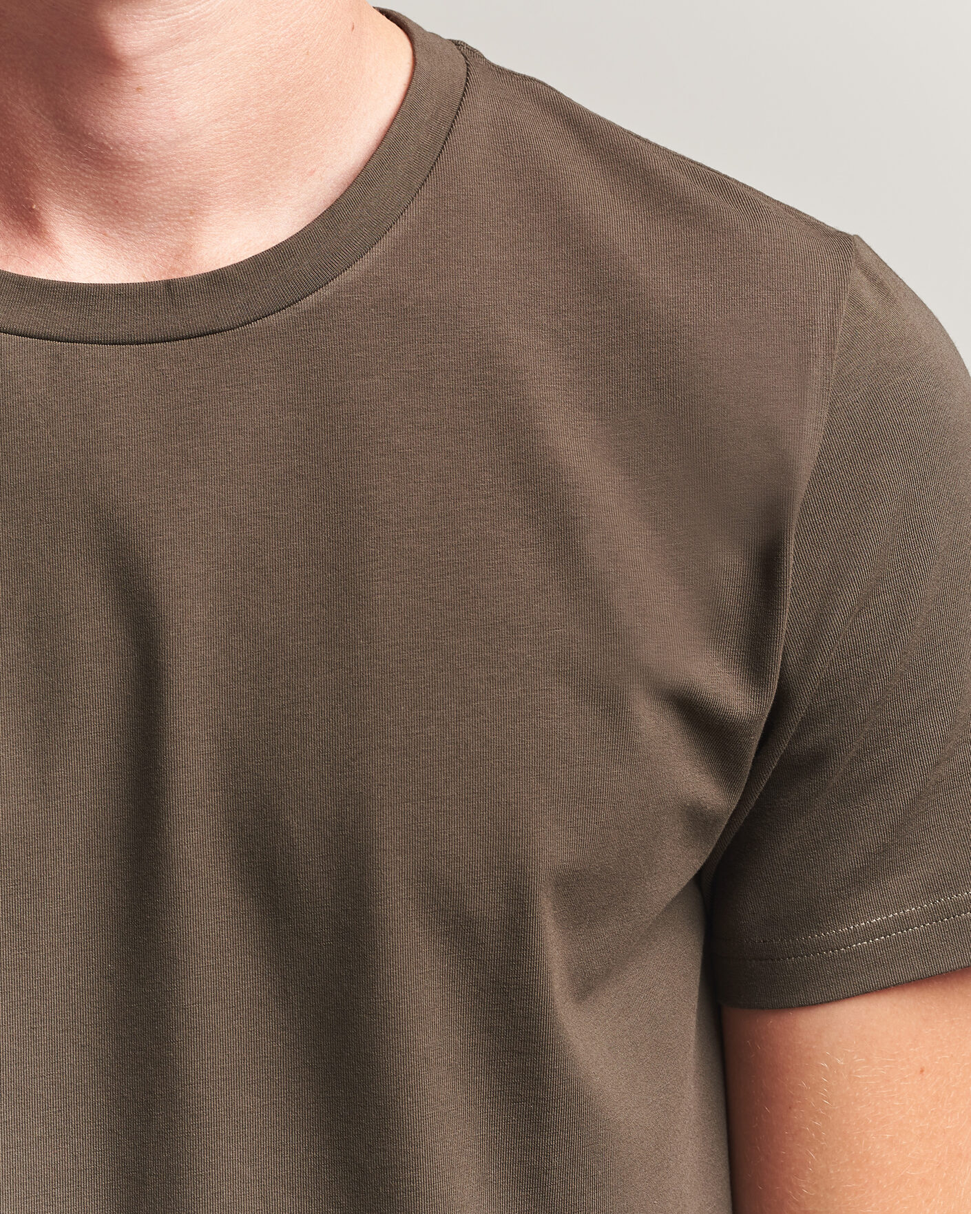 Homme | T-shirts | Filippa K | Soft Lycra T-Shirt Ebony Brown