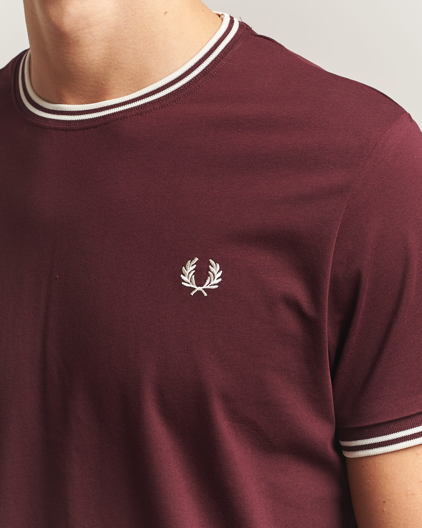 Homme | T-shirts | Fred Perry | Twin Tipped T-Shirt Oxblood