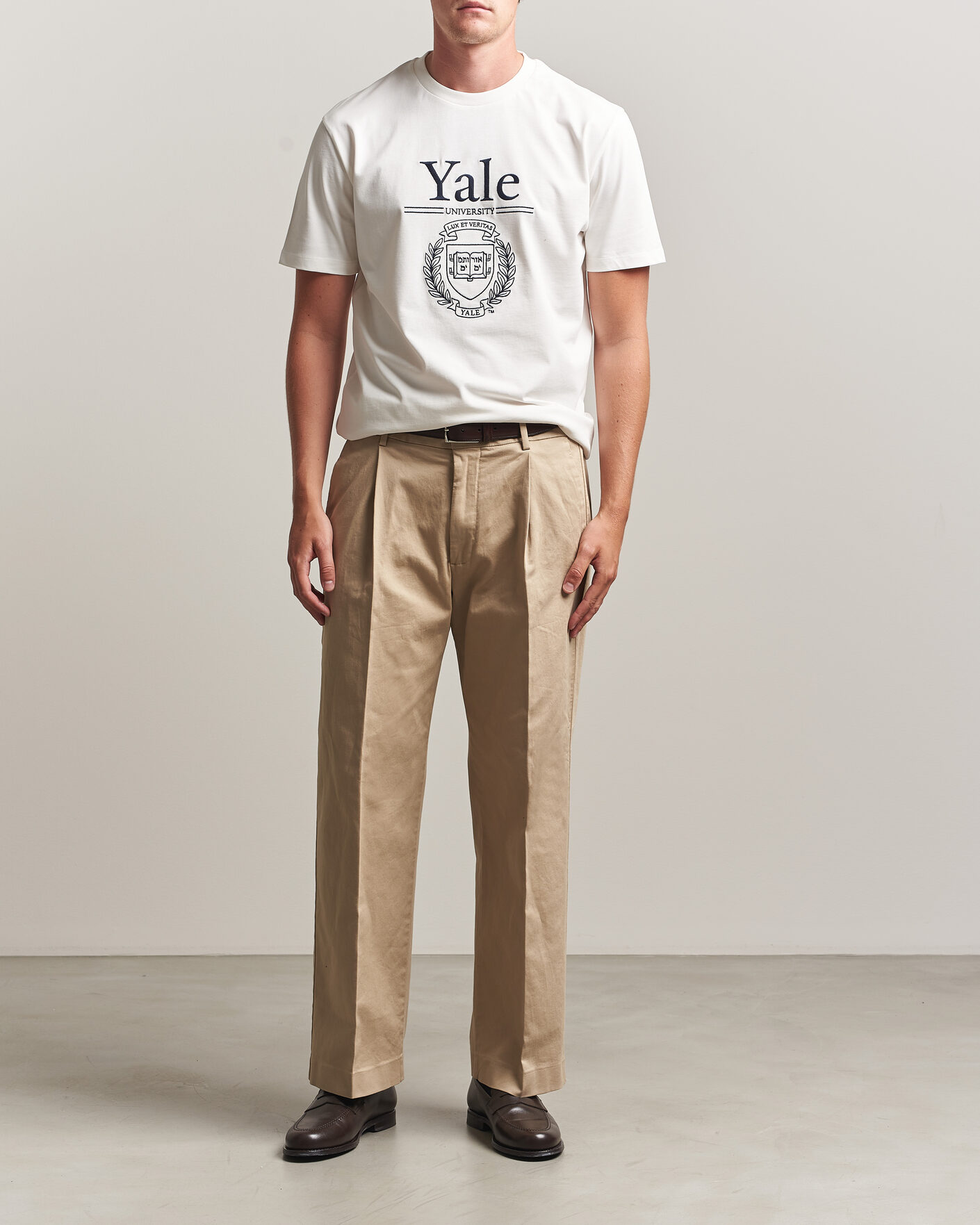 Homme | T-shirts | Gant | YALE Crew Neck T-Shirt Eggshell