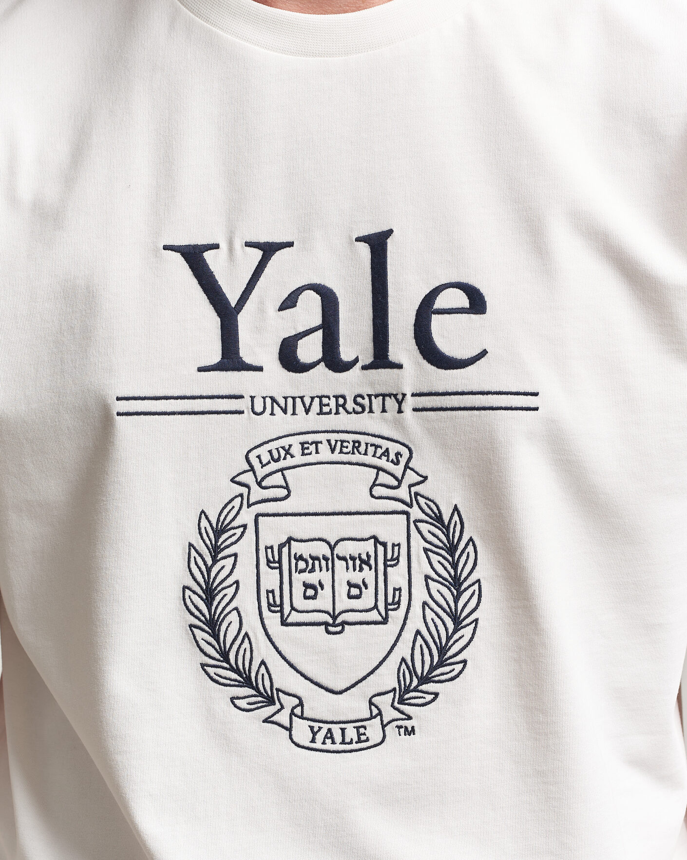 Homme | T-shirts | Gant | YALE Crew Neck T-Shirt Eggshell