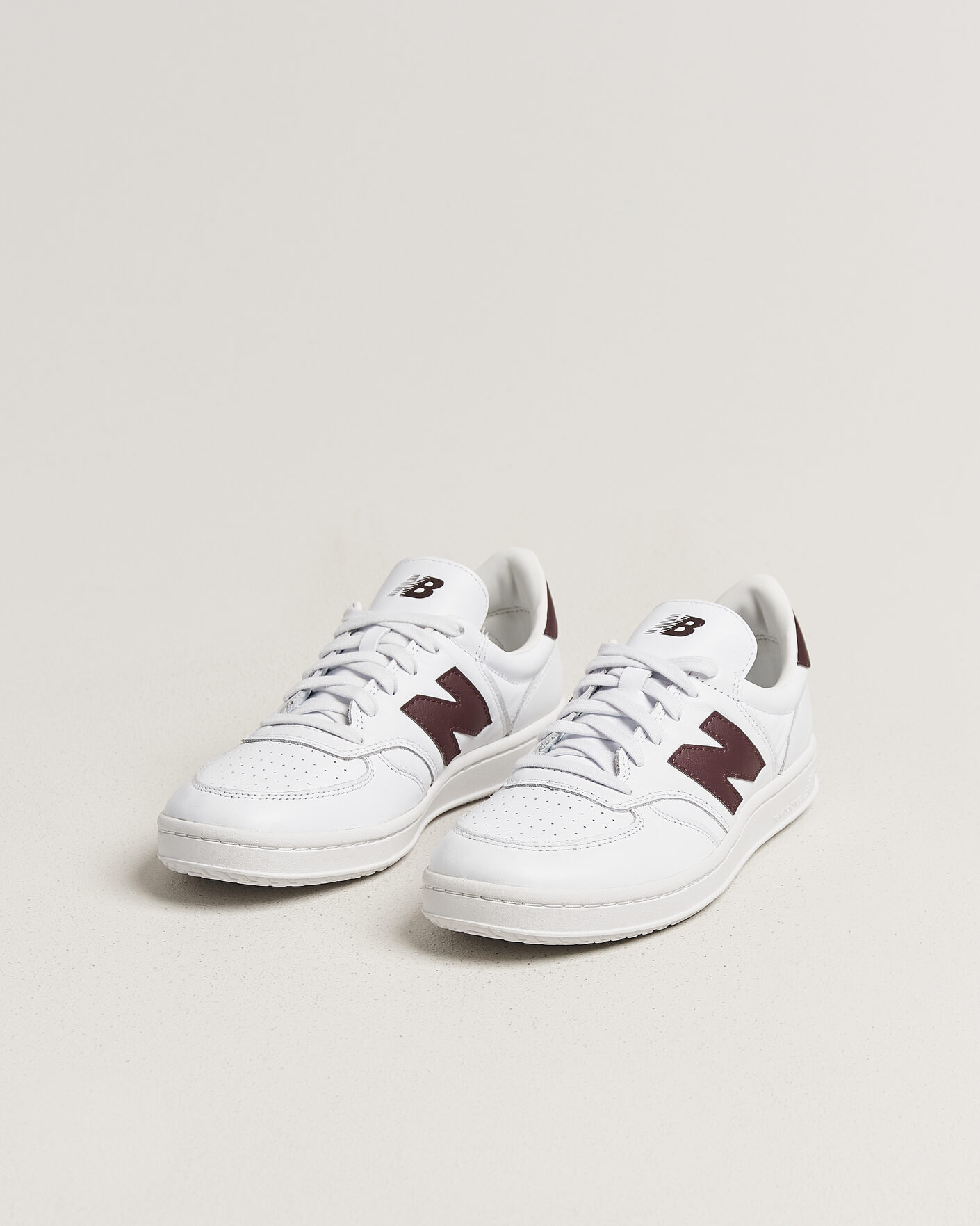 Homme | Baskets | New Balance | T500 Sneakers White/Cherry