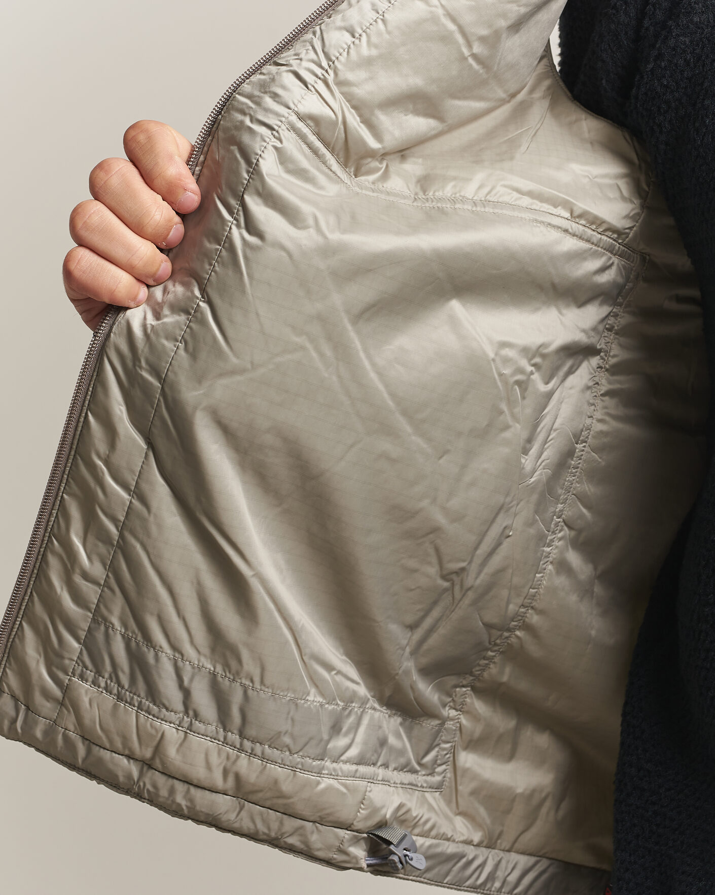 Homme | Gilets | Houdini | Dunfri Primaloft Padded Vest Sandstorm