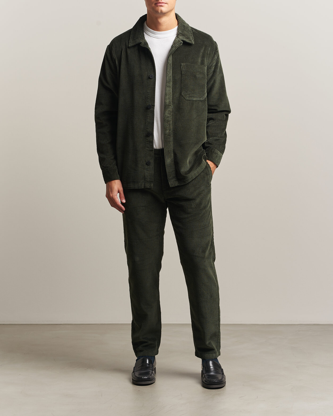 Homme | Chemises | KnowledgeCotton Apparel | Cotton Corduroy Overshirt Forest Night