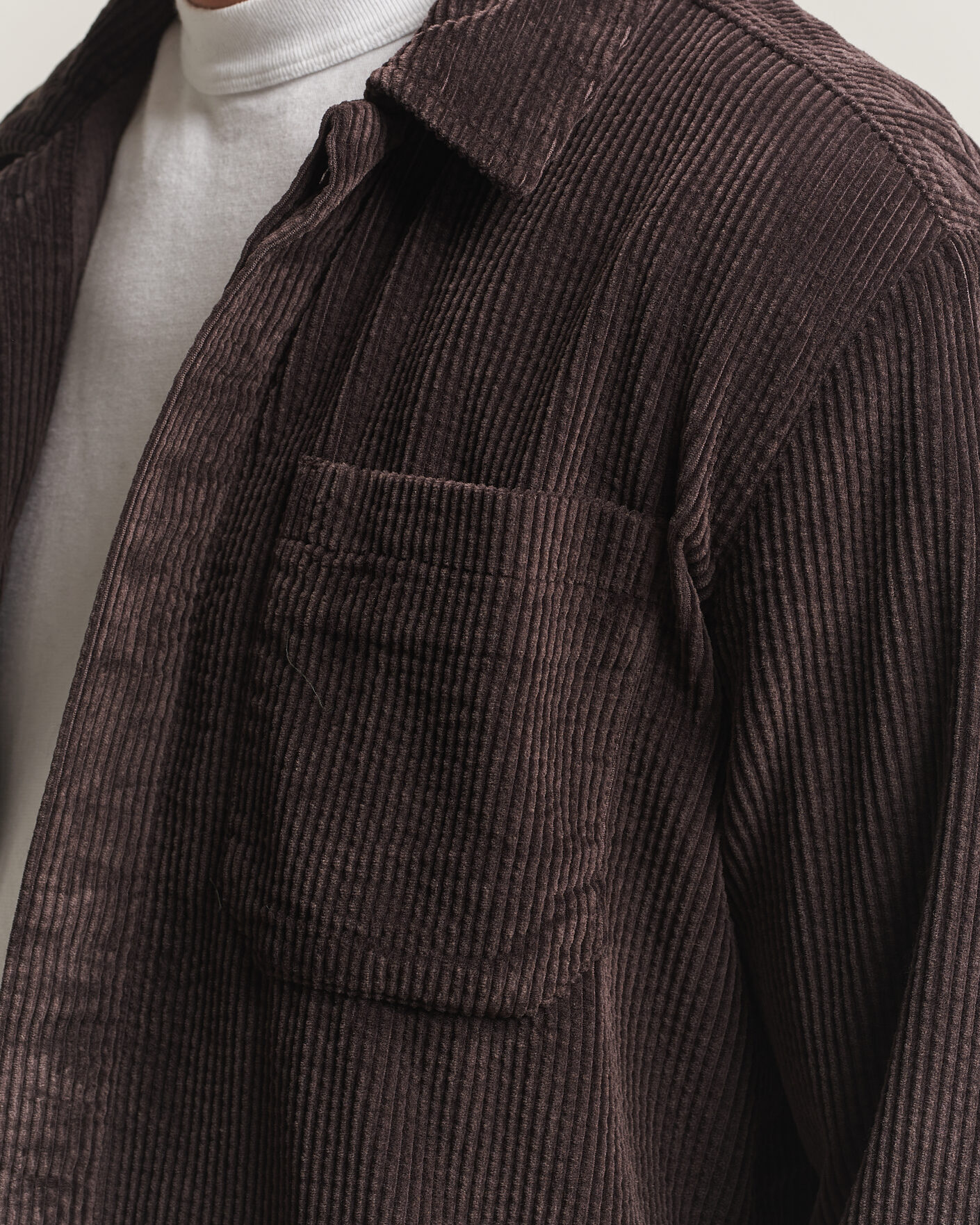 Homme | Chemises | KnowledgeCotton Apparel | Cotton Corduroy Overshirt Chocolate