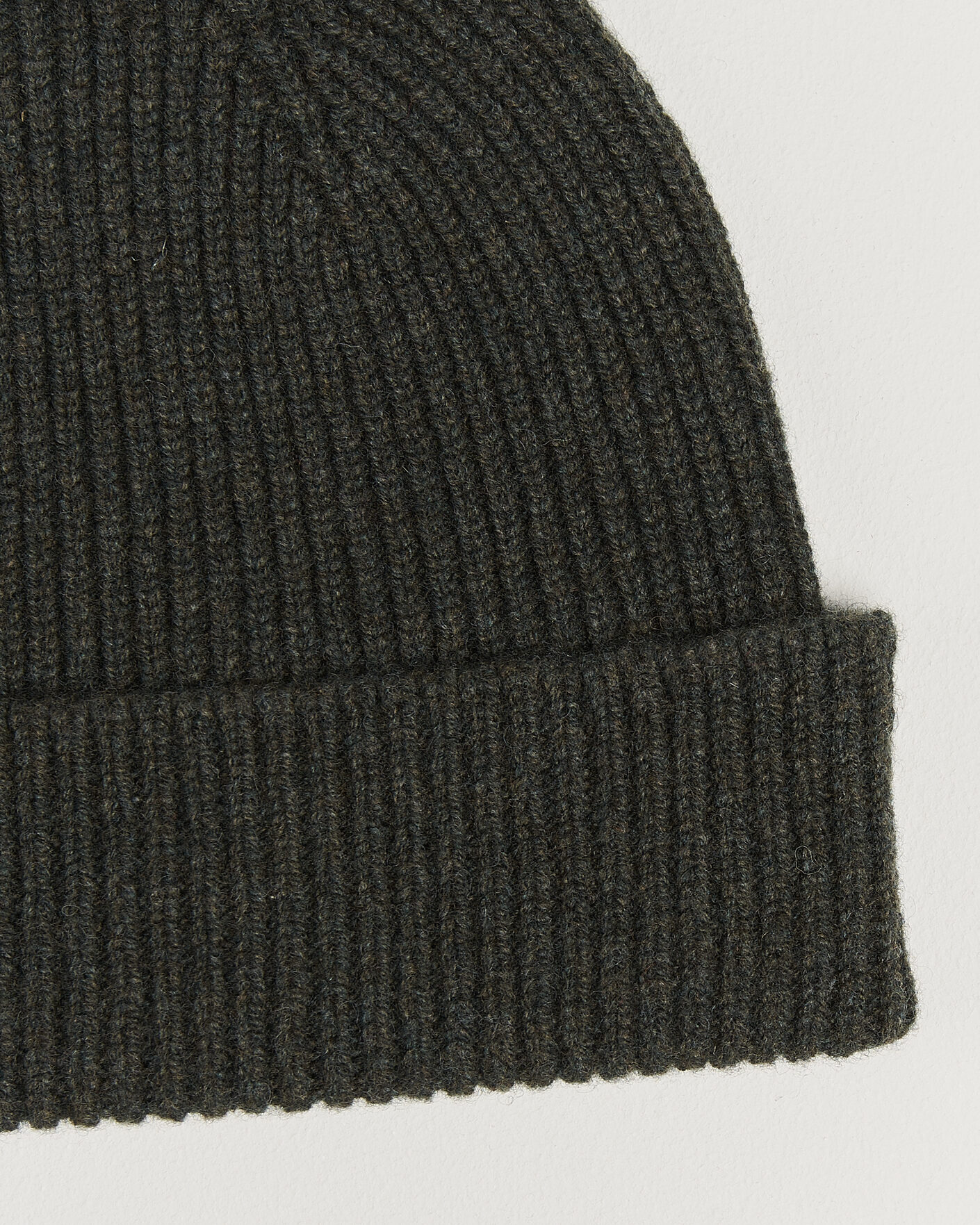 Homme | Bonnets | Robert Mackie | Clyde Lambswool Beanie Seaweed Green
