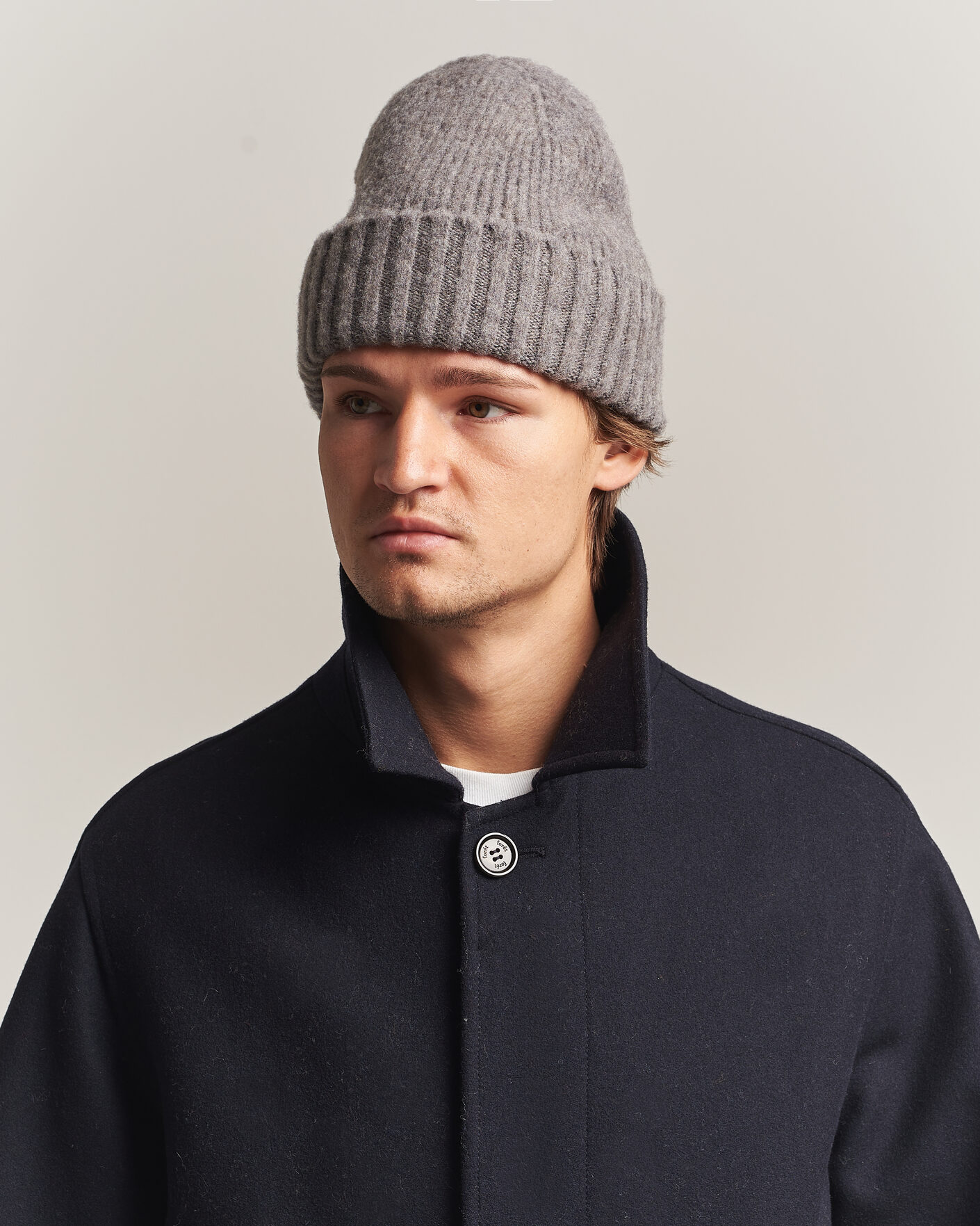 Homme | Bonnets | Robert Mackie | Rona Ribbed Shaggy Lambswool Beanie Light Brown