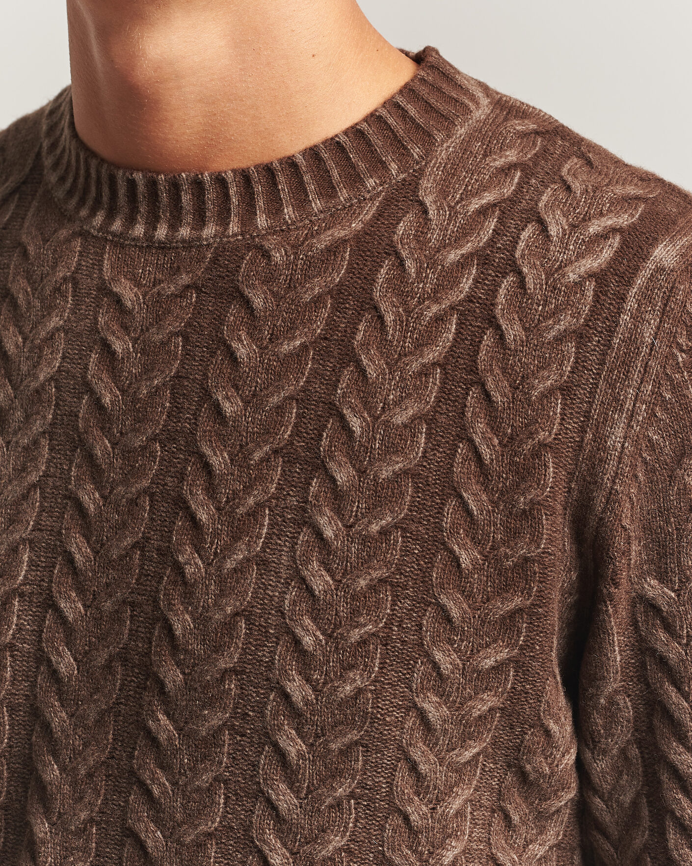Homme | Pulls Et Tricots | Morgano | Cable Knitted Brushed Dyed Wool Crew Brown