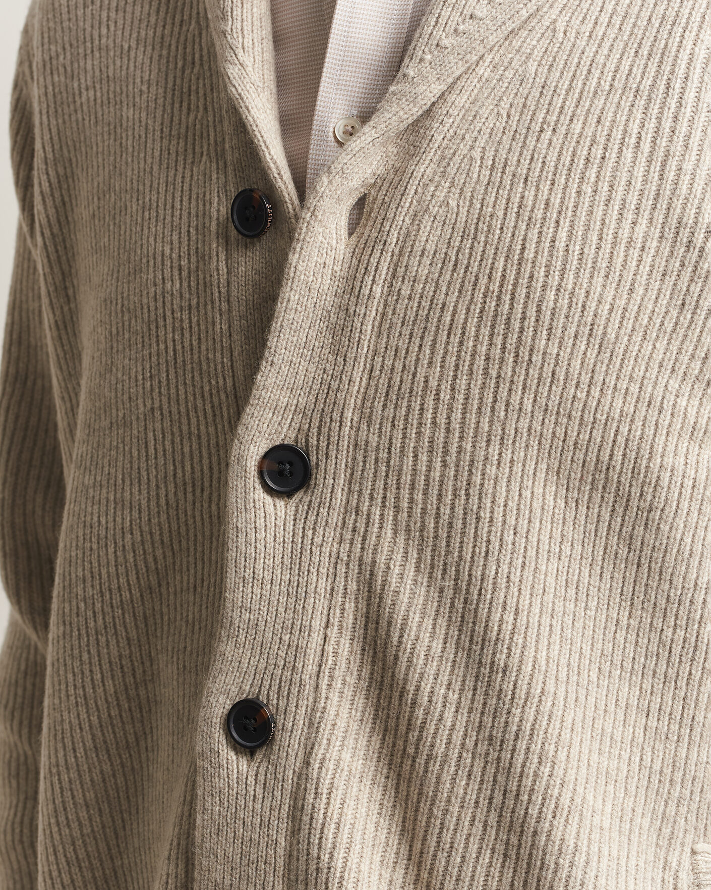 Homme | Pulls Et Tricots | Charles Tyrwhitt | Chunky Merino Shawl Neck Cardigan Oat