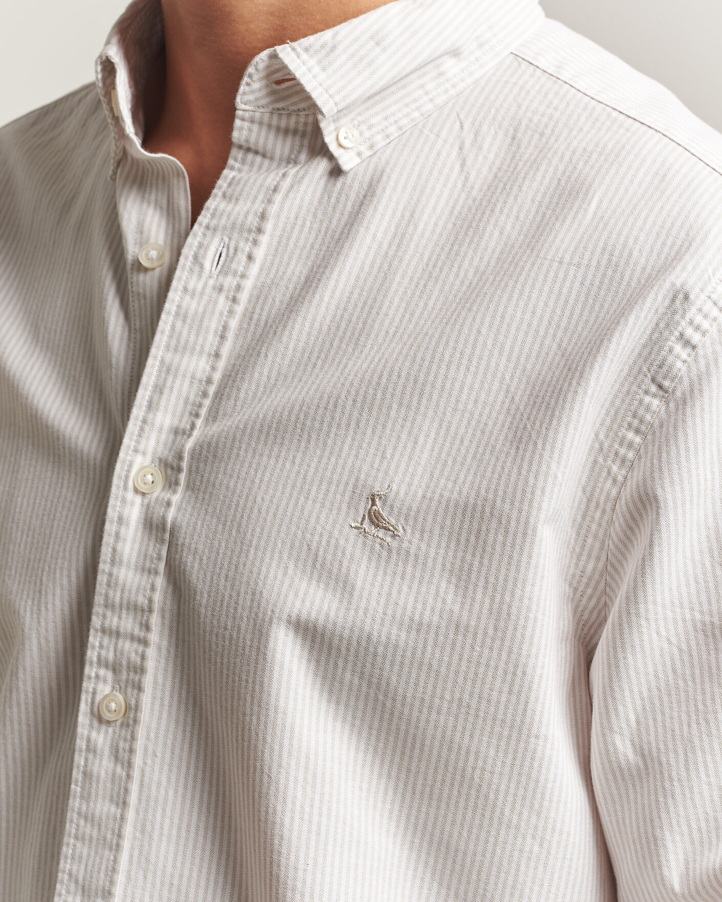 Homme | Chemises | Charles Tyrwhitt | Button Down Stretch Oxford Shirt Stone