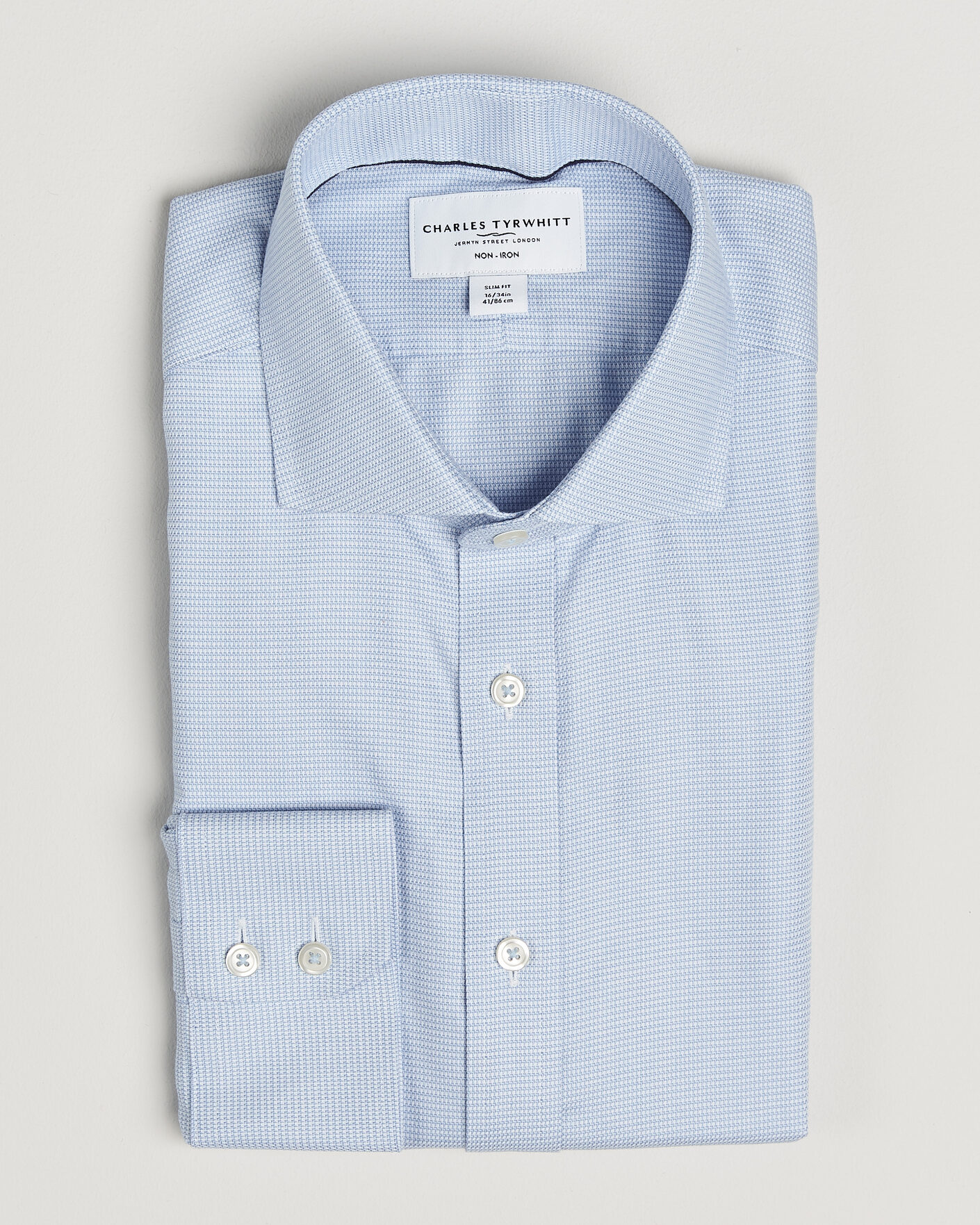 Homme | Chemises | Charles Tyrwhitt | Slim Fit Non Iron Trafalgar Weave Shirt Sky Blue