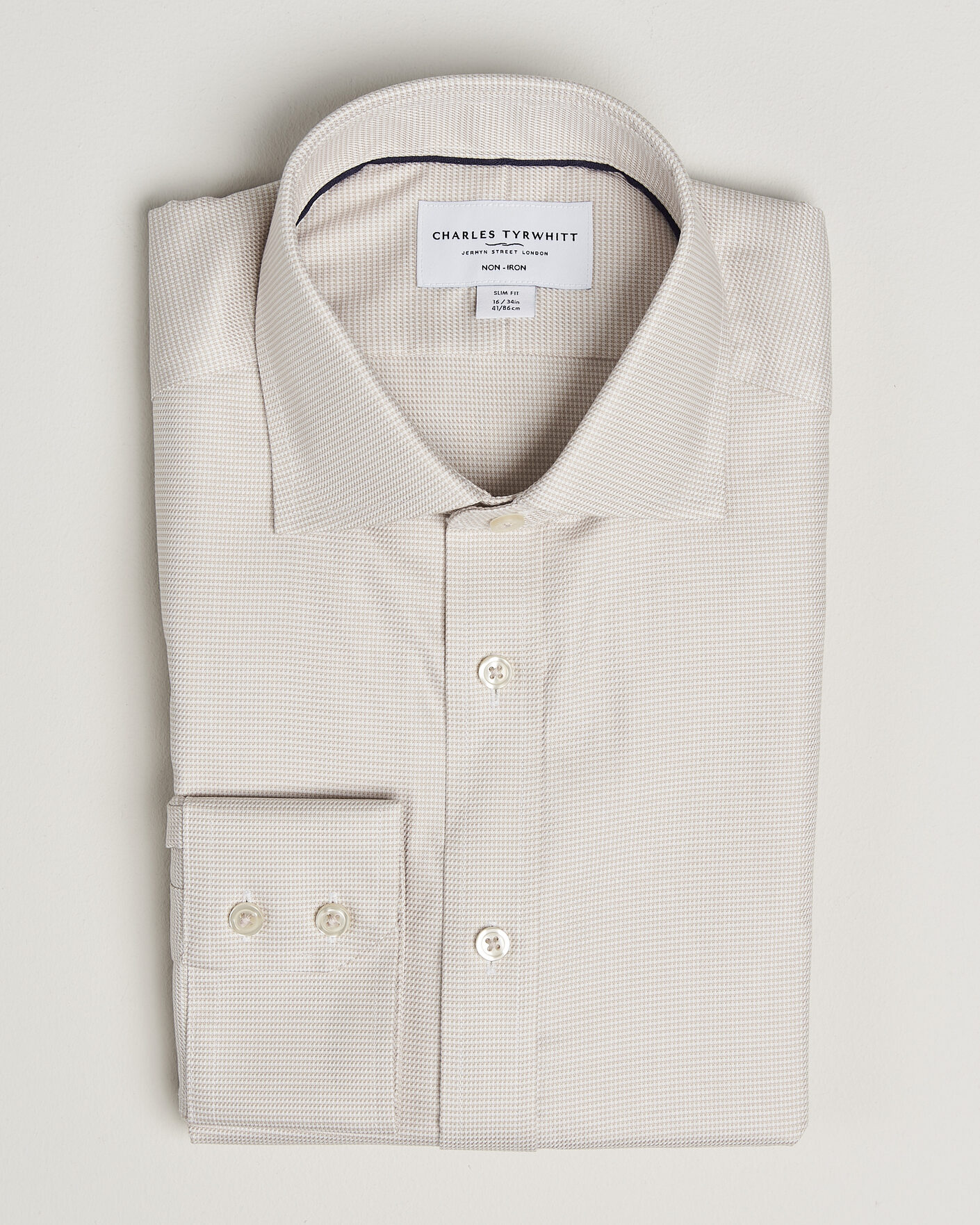 Homme | Chemises | Charles Tyrwhitt | Slim Fit Non Iron Trafalgar Weave Shirt Stone