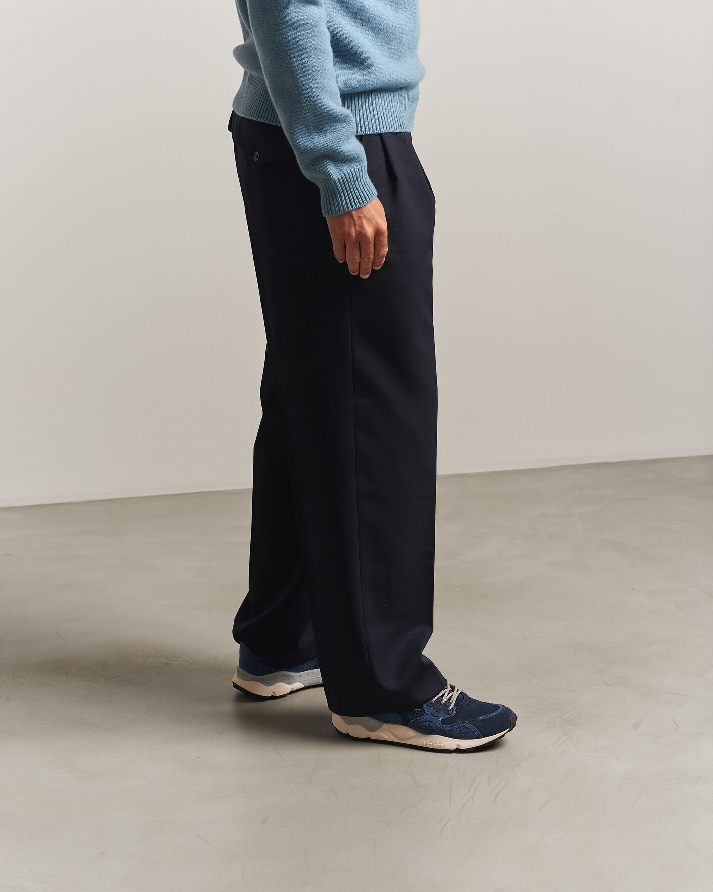 Homme | Baskets | Flower Mountain | Yamano 3 Cow Velour Sneaker Blue
