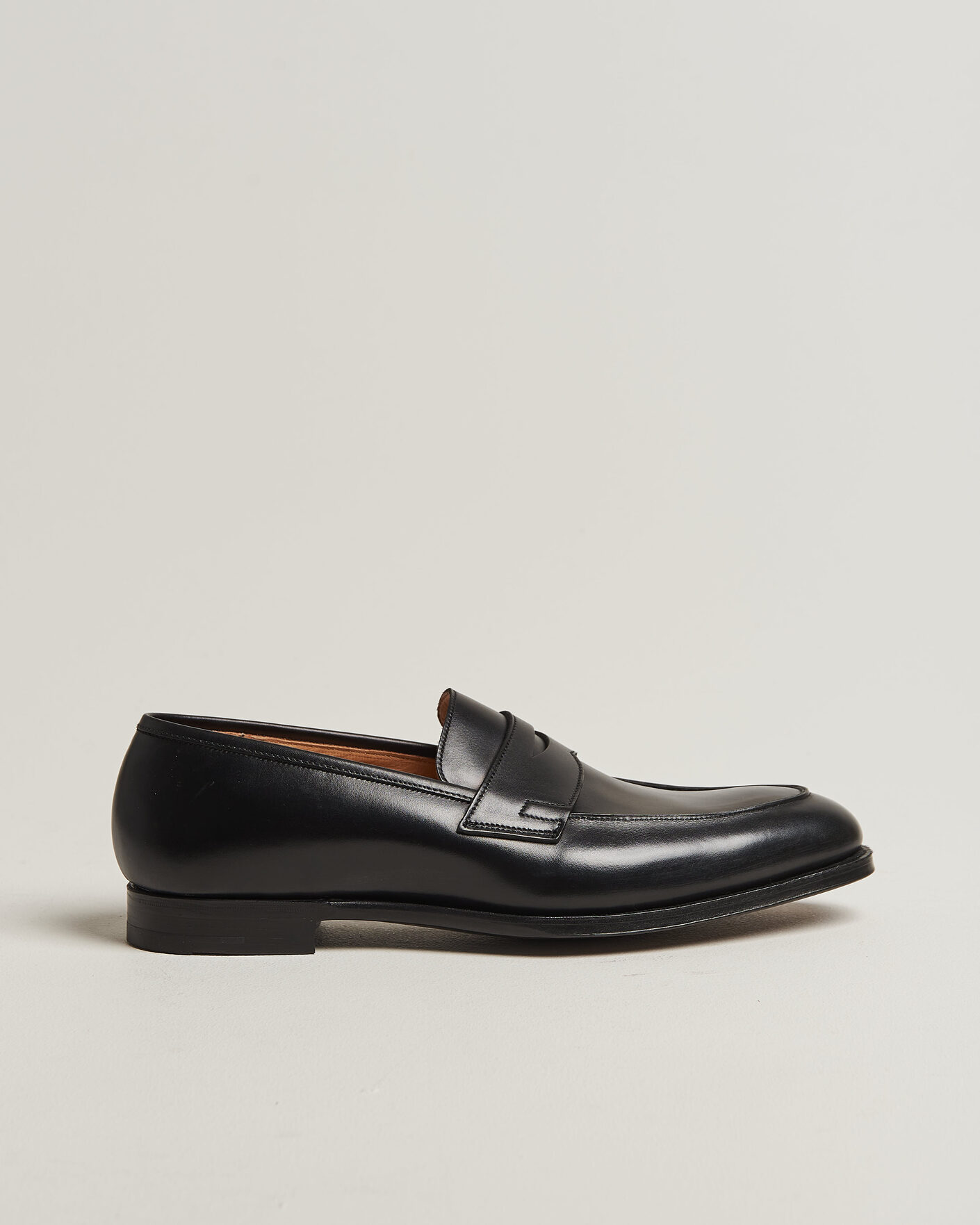 Homme | Loafers | Crockett & Jones | Crawford Handgrade Penny Loafer Black Calf