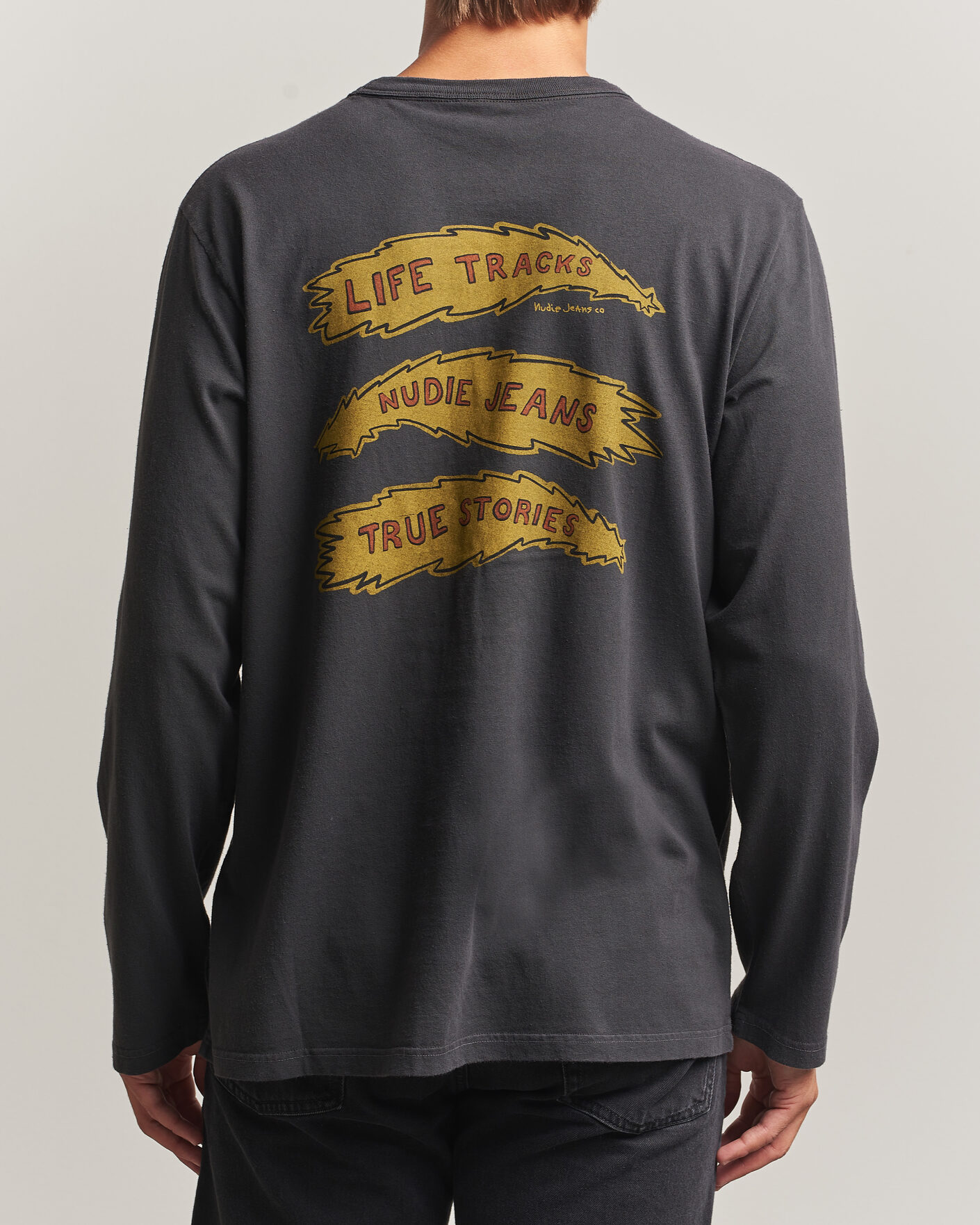 Homme | T-shirts | Nudie Jeans | Rudi Life Tracks II Long Sleeved T-Shirt Antracite