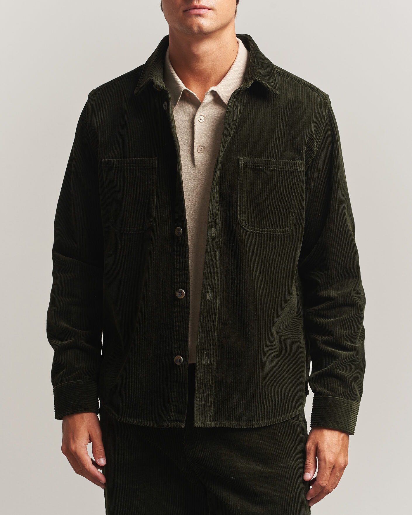 Homme | Chemises | LES DEUX | Corduroy Overshirt Rosin Green